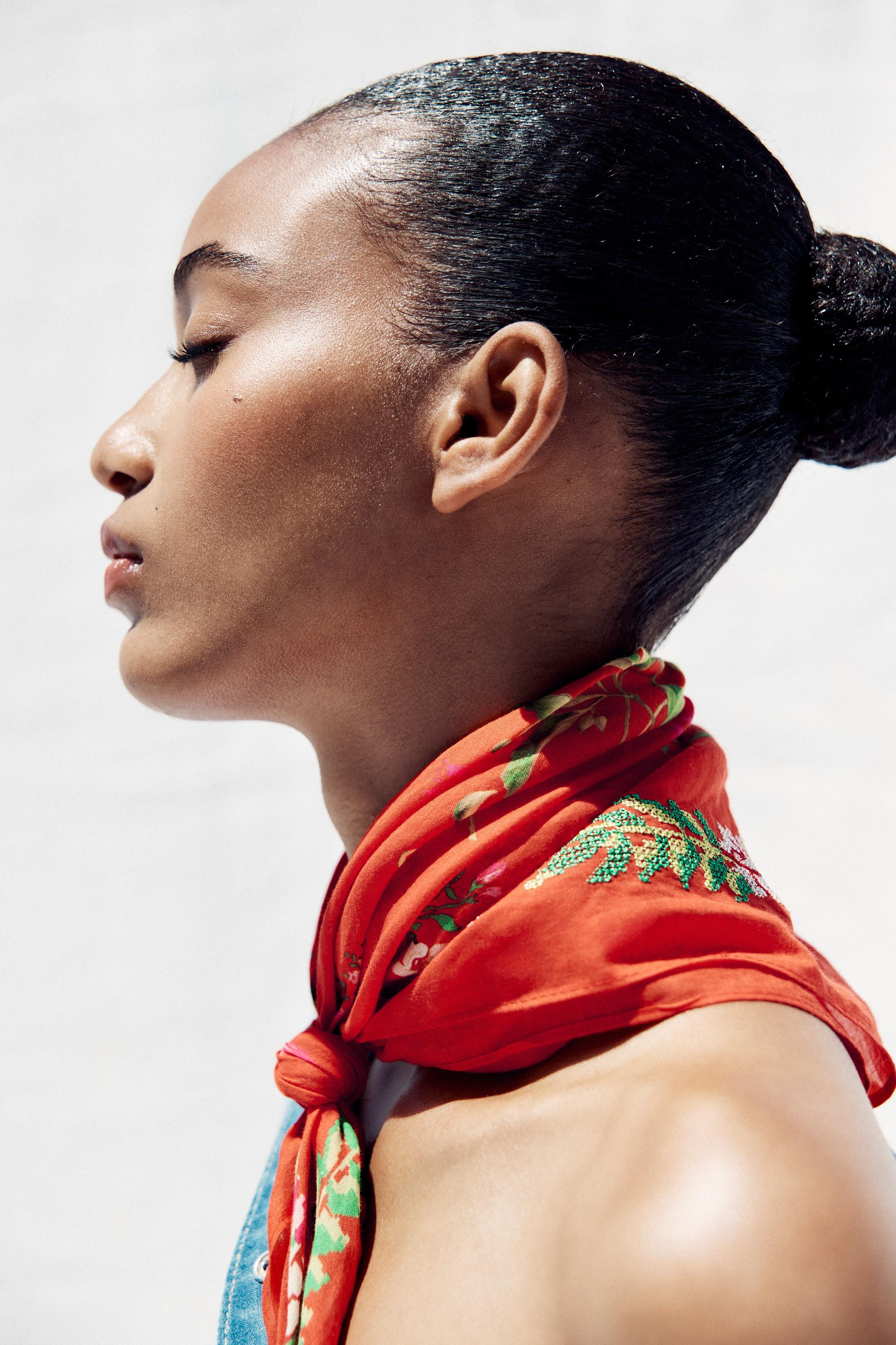 EMBROIDERED COTTON SCARF | Zara US