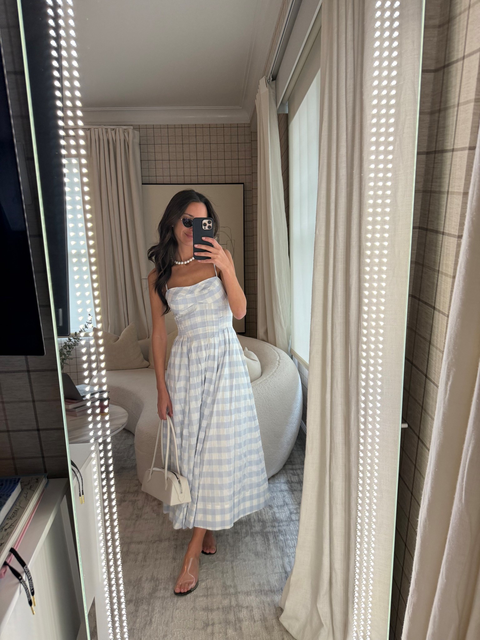 Such a pretty dress!