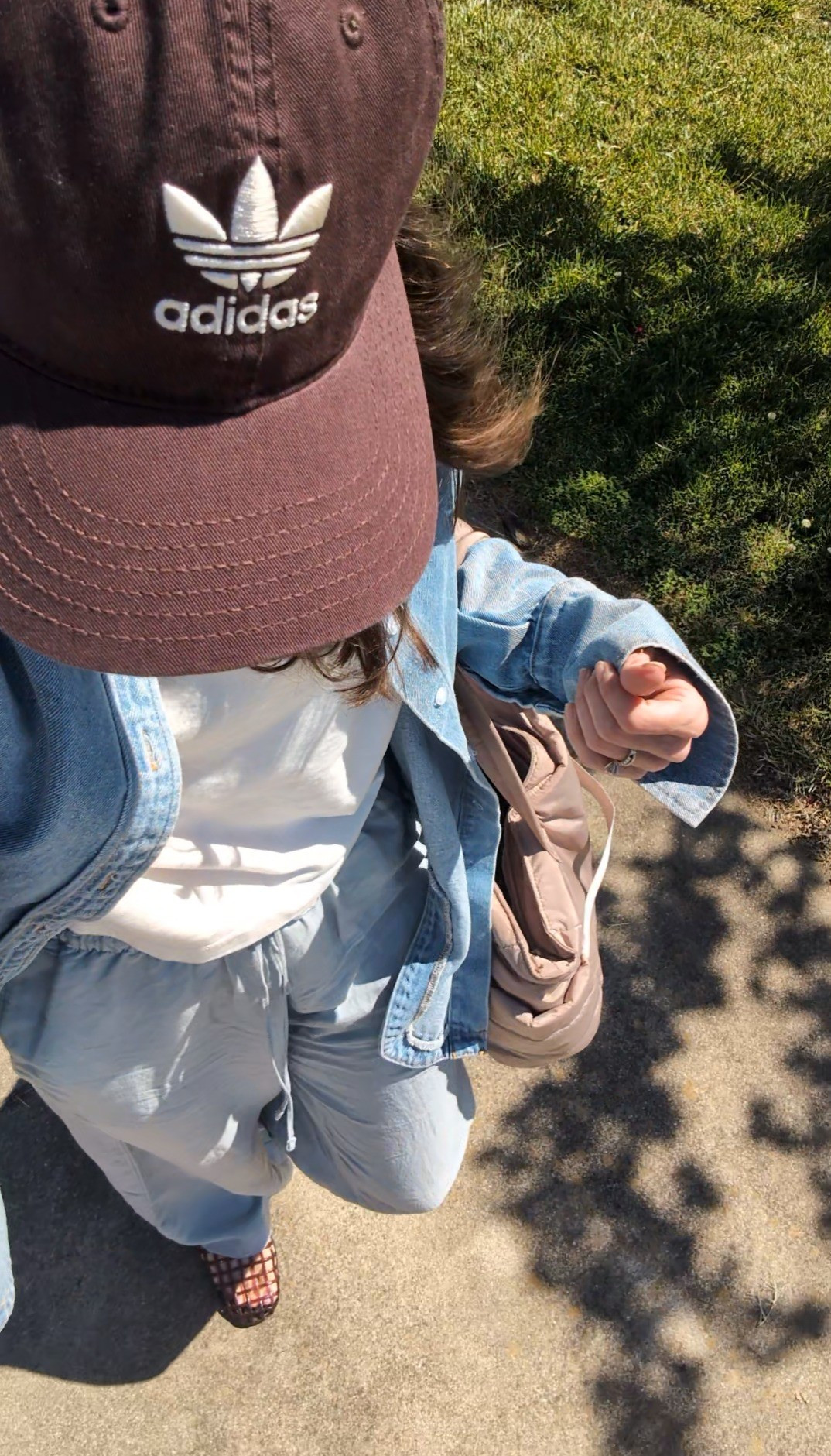 Baseball game, softball game, sports mom.Pants in M, but could have done S

#LTKmomlife #LTKootd