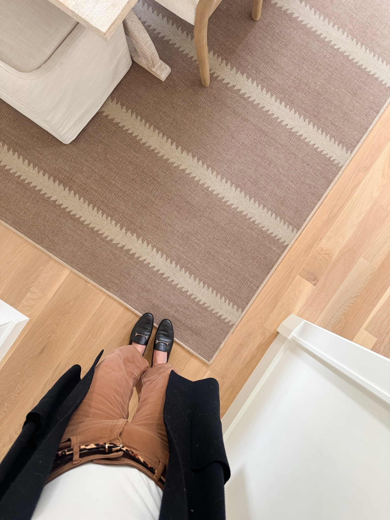 A simple rug swap completely transformed our dining room 🤍 I wanted that timeless, cozy, Nancy Meyers feel that jute brings, but with a family of five + two cats, I needed something that could actually hold up to real life. This Ruggable Re-Jute checks all the boxes—warmth, texture, durability, and easy care. I love how it instantly made the whole room feel softer, warmer, and more collected.

#LTKSaleAlert #LTKHome #LTKdayinmylife