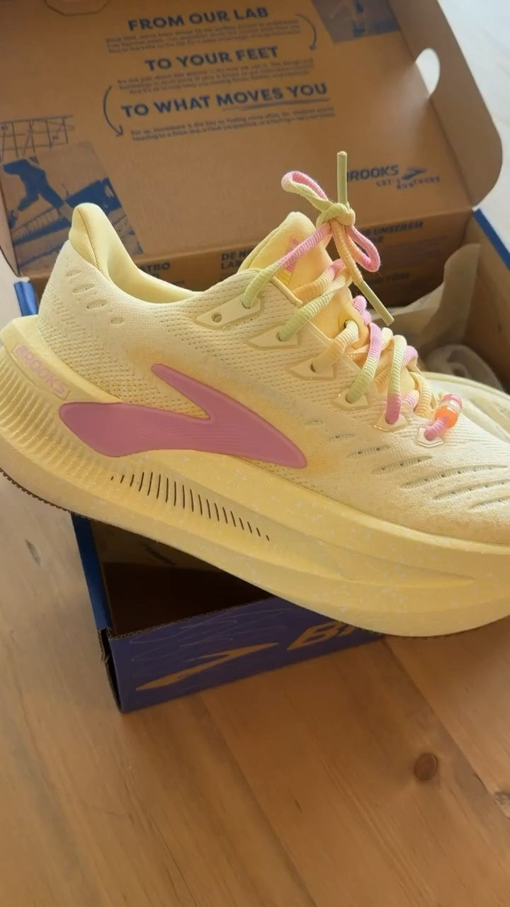 My go-to everyday sneakers! They feel like a dream, are so supportive, and are seriously so stinking cute.

#LTKmorningroutine #LTKdayinmylife #LTKActive