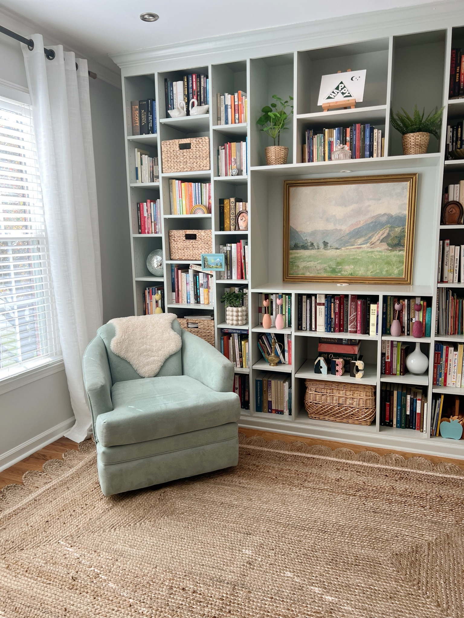 My office reading book 📖 

#LTKHome