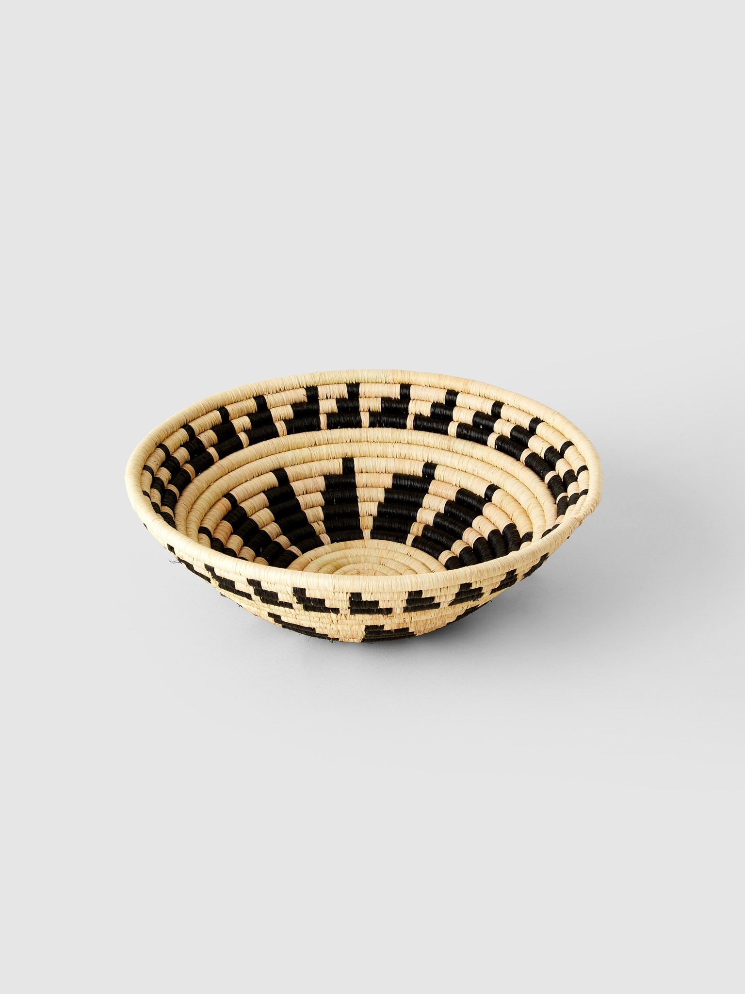 Burst Raffia Plateau | Verishop