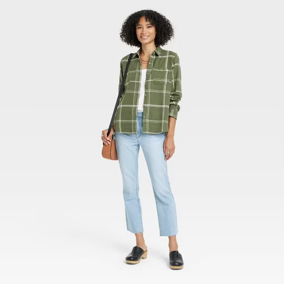 Women's Relaxed Fit Long Sleeve Flannel Button-Down Shirt - Universal Thread™ Plaid | Target