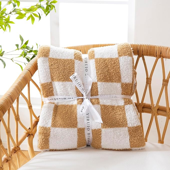 YIRUIO Throw Blanket Checkered Chessboard Fluffy Fuzzy Warmer Comfort Reversible Super Soft Cozy ... | Amazon (US)