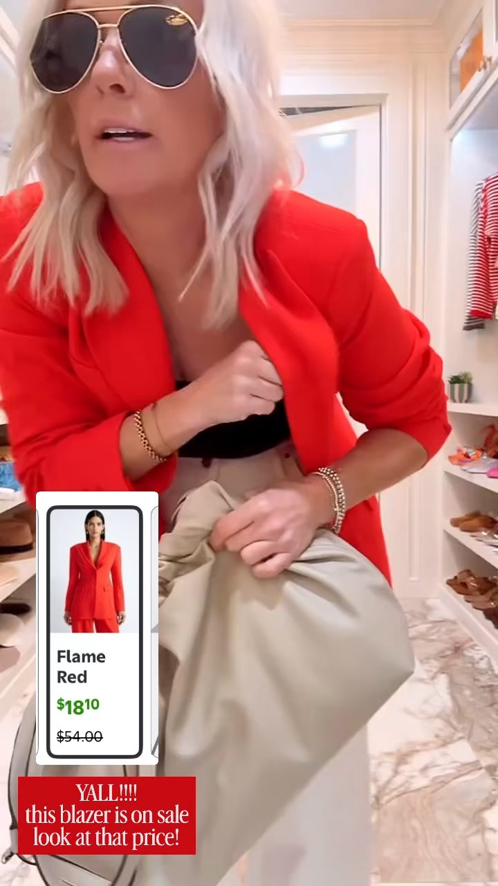This blazer is on major sale! It feels like a million bucks omg - small