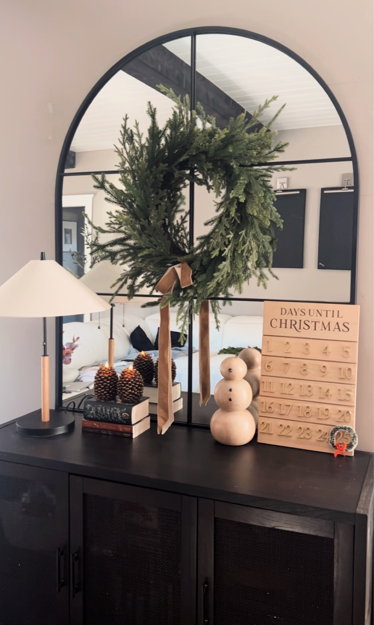 Christmas decor 🌲🕯️

#LTKSeasonal #LTKHoliday #LTKhome