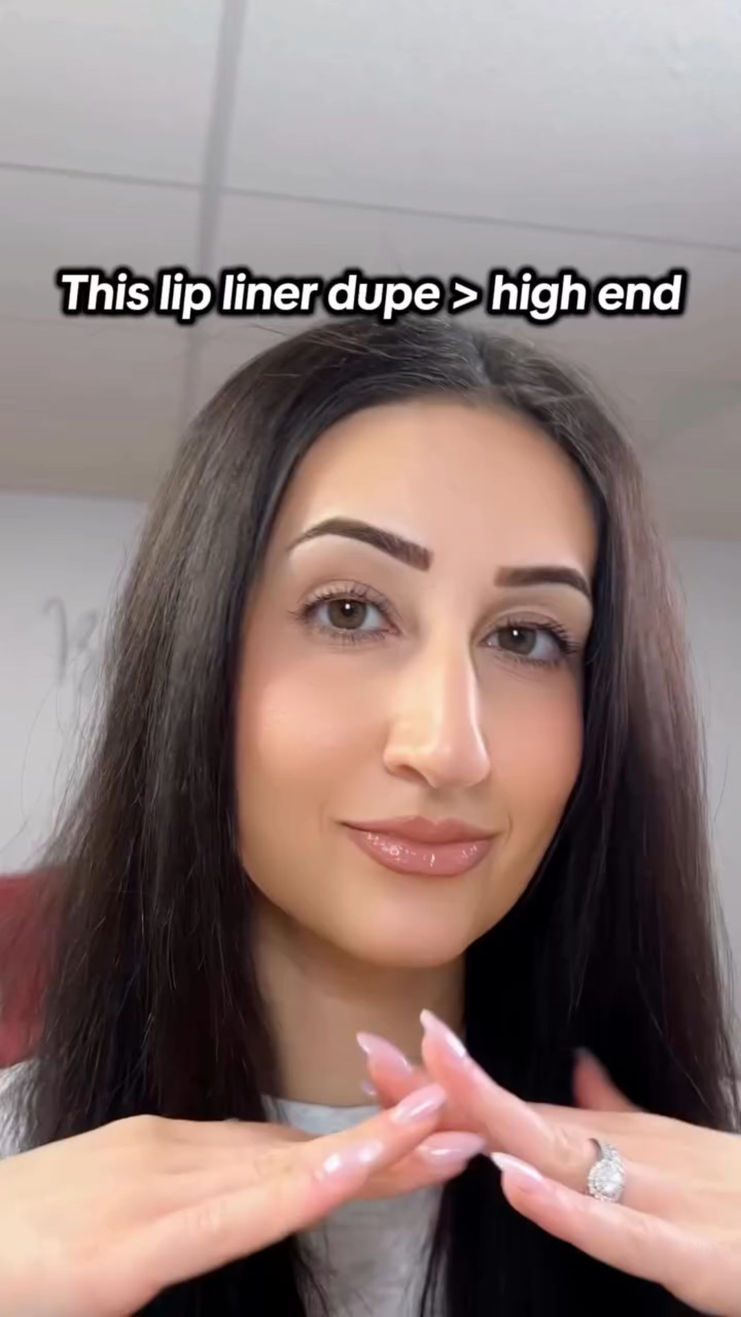 I don’t gatekeep 🤍

This lip combo gives the same look as high-end liners for a fraction of the price.

Save this for your next makeup day 💄

@morphebrushes Lip Pencil & Soulmate Velvet Lip Mouse
@lawless Forget The Filler Lip Gloss 

#lipcombo #makeupreels #makeuptips #beautycontent #makeupartist