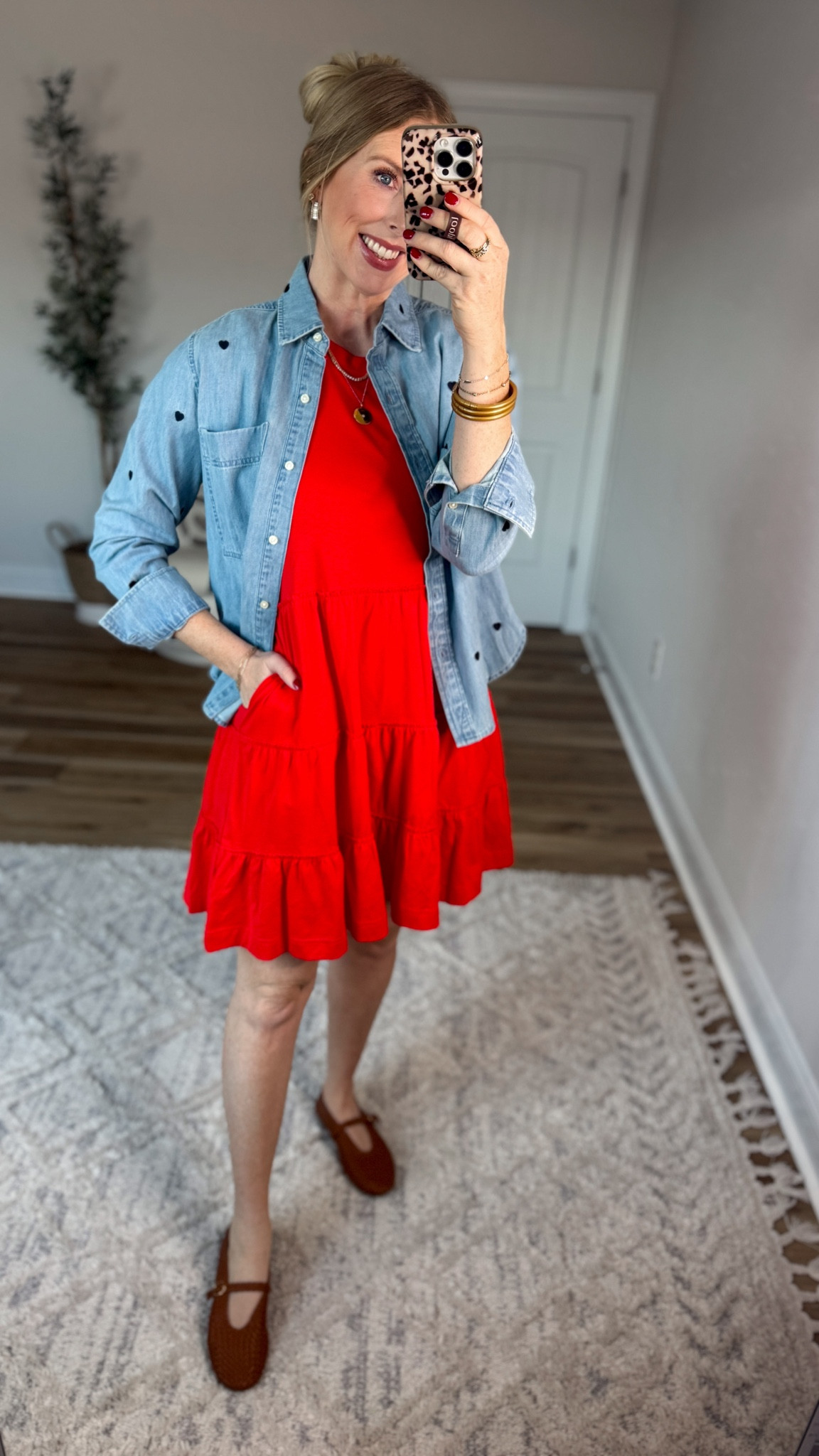 Daily try on, Walmart outfit, Walmart fashion, Walmart try on, red tiered tshirt dress

Small 

#LTKFindsUnder50 #LTKootd #LTKWorkwear