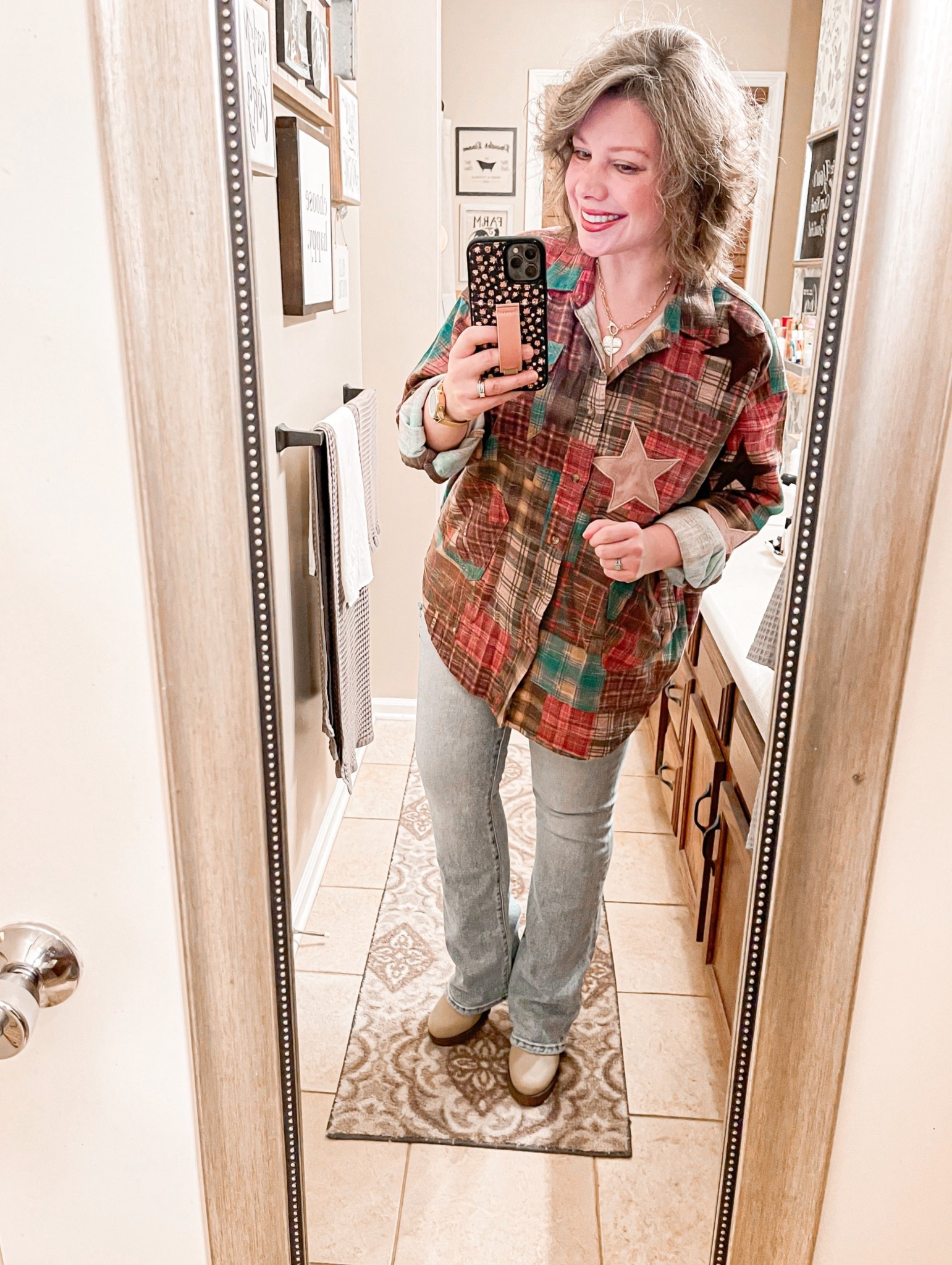 My Saturday fit.
•
•
I LOVE my Walli Cases! #mywallicase
Shop with the link below and use code ‘simplysweet’ to SAVE! ✨ 🛍️ 🔗 ⬇️ 
-
🔗 https://wallicases.com/?rstr=48227

#LTKootd #LTKOver40 #LTKgrwm