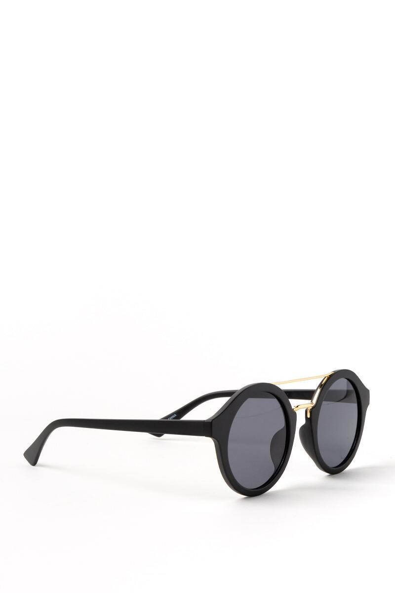 Lori Round Black Sunglasses | Francesca’s Collections