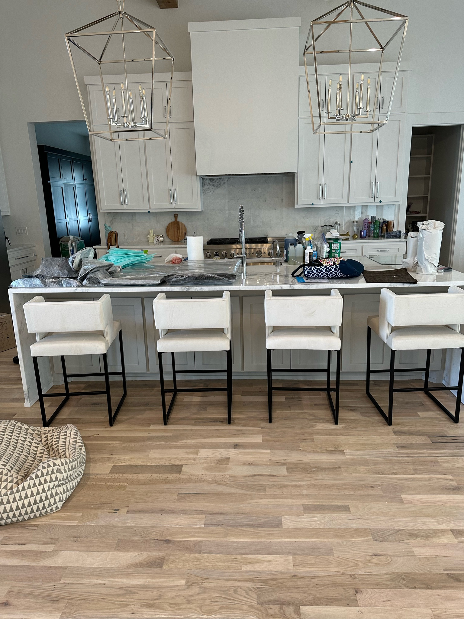 Kitchen counter stools/barstools come in a pack of 2 

#LTKhome