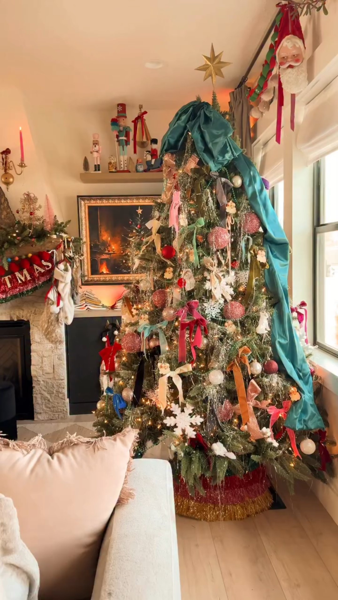 It’s beginning to look a lot like a vintage Christmas! 🎄✨♥️💙💜💛💚🧡🎅🏻🎠

#christmas #vintage #nostalgia #christmasdecor #christmasiscoming #christmastree #livingroom

#LTKSeasonal #LTKHome #LTKHoliday