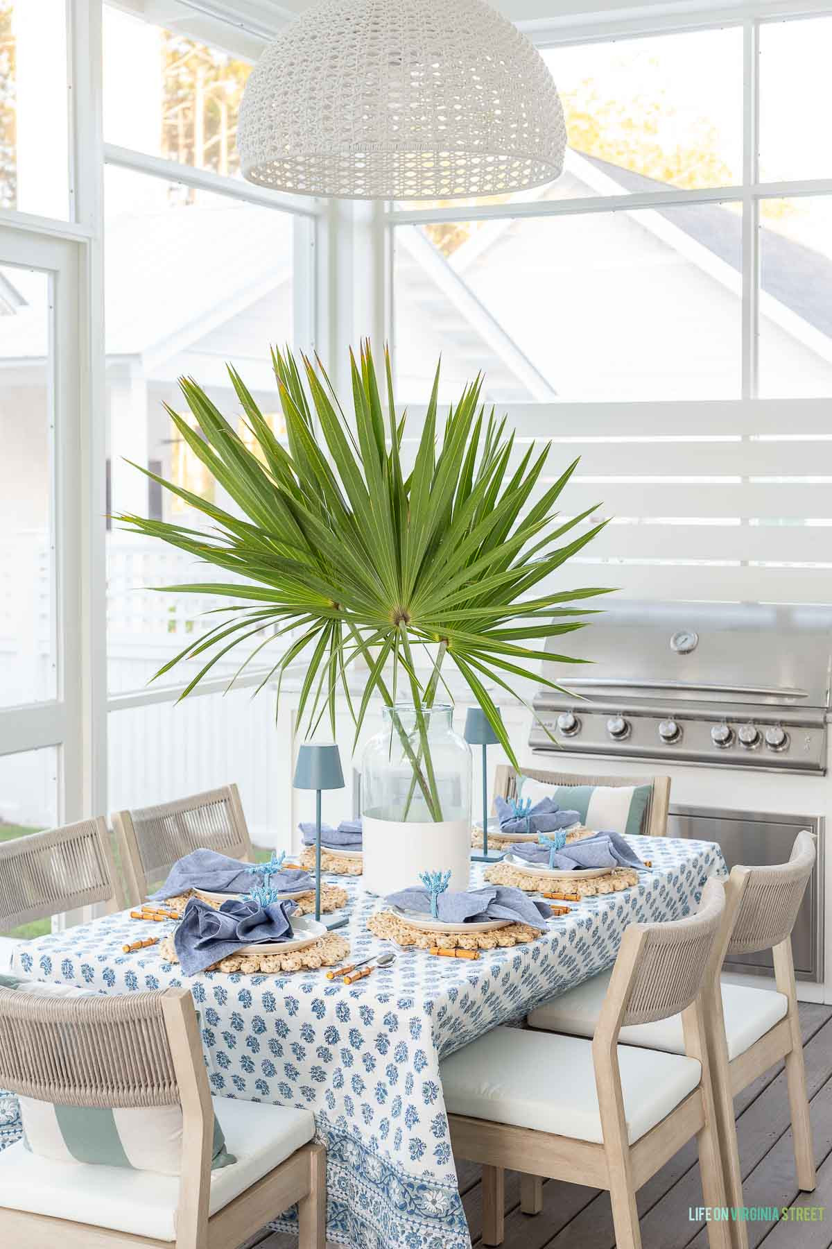 Modern outdoor dining area tablescape and decor 

#LTKSeasonal #LTKHome