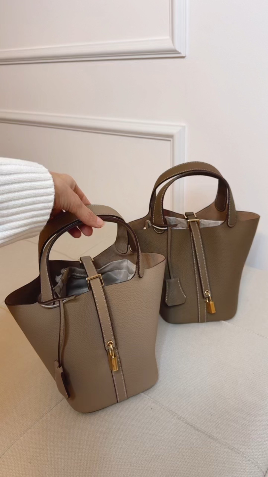 Definitely one of my best bag finds at Amazon 
The quality is superior!! All the details makes it look expensive and elegant 


#LTKGiftGuide #LTKItBag #LTKFindsUnder100