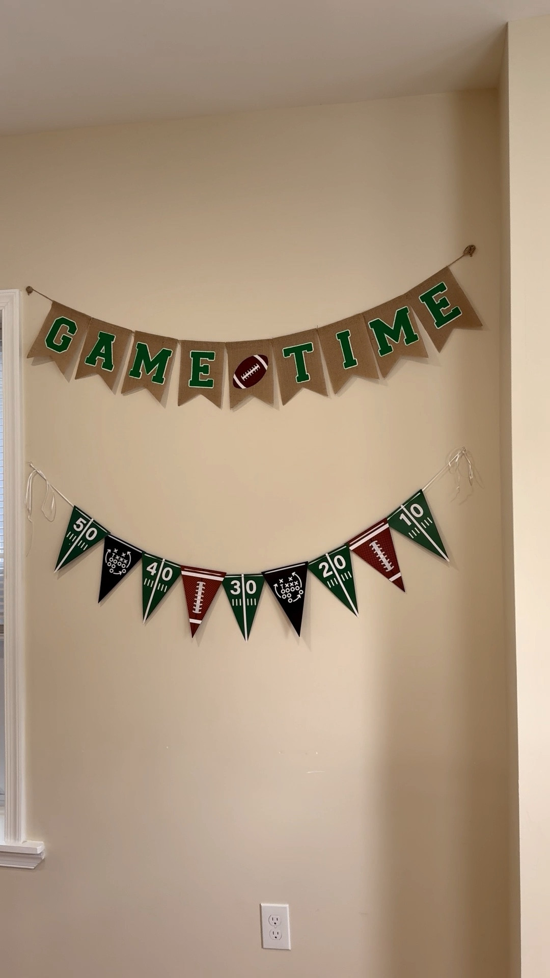 Getting game time readddyyy 🦅 

#LTKStyleTip #LTKHome #LTKFamily