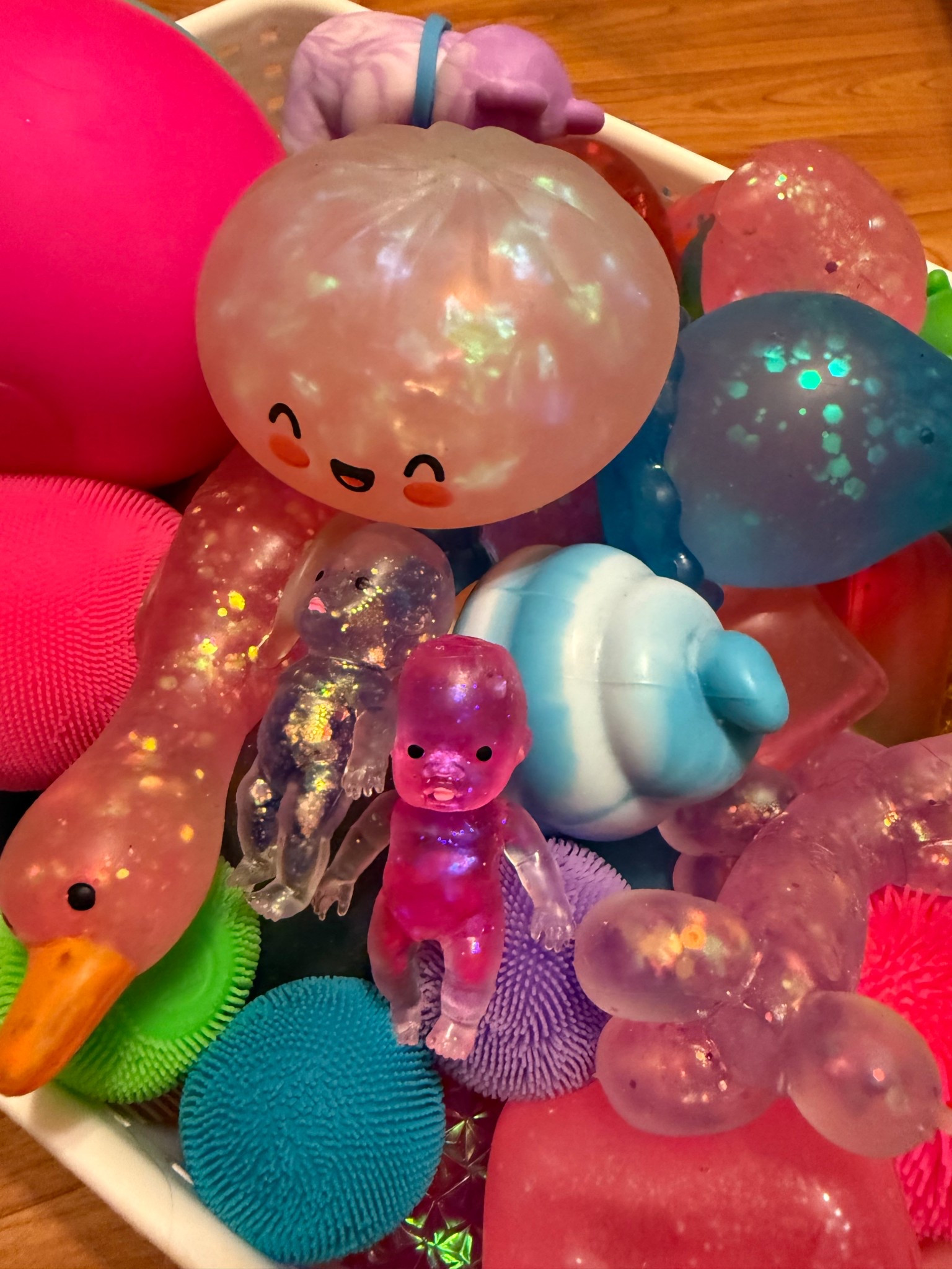 I listed some of our favorite squishies! Grab them now before they sell out! #squishy #needohs #squishies #needohs #sensorytoys 