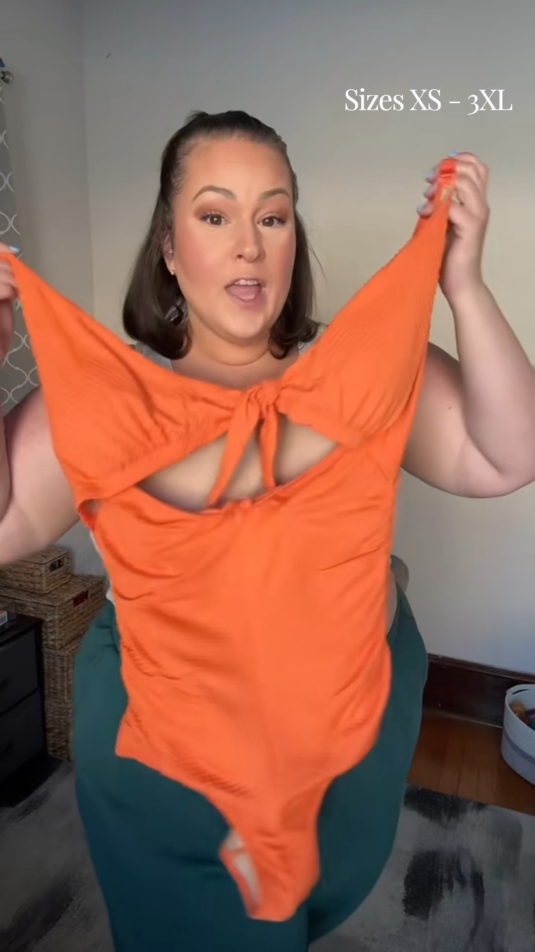 Can you believe this swimsuit has a full shapewear panel built in!?

#swimsuit #shapewearswimsuit