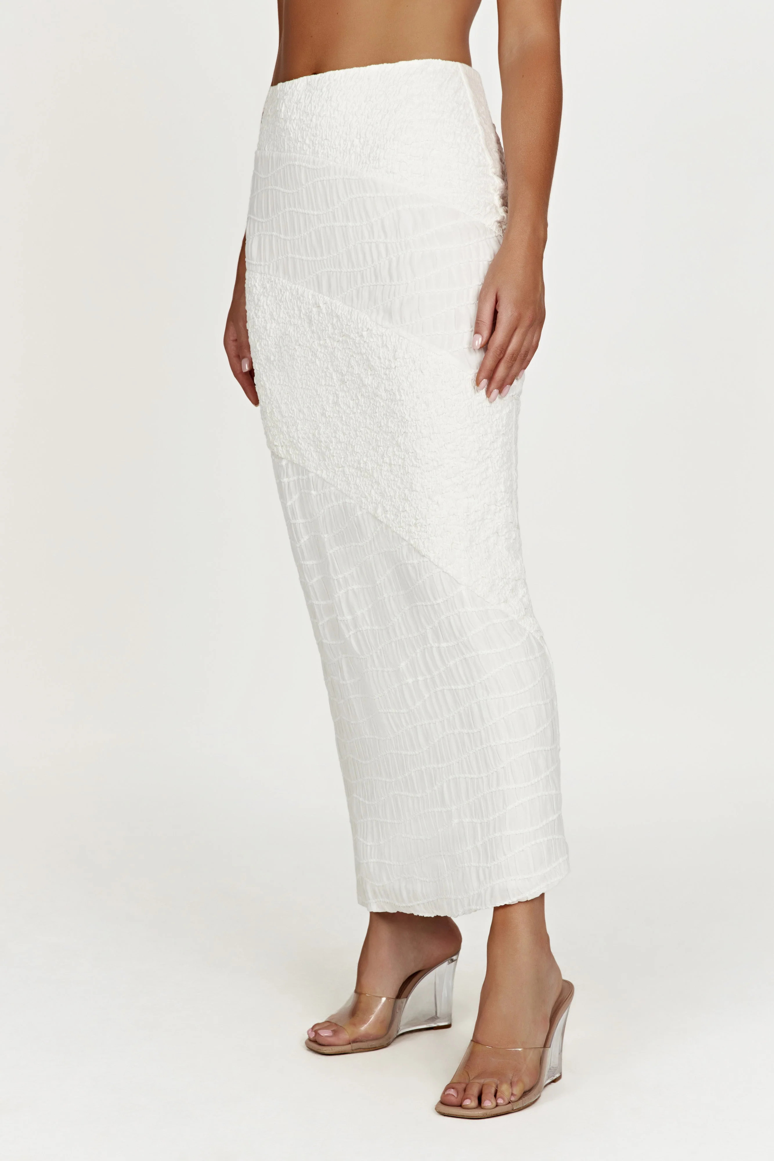Nyah Textured Midi Skirt - White | MESHKI US