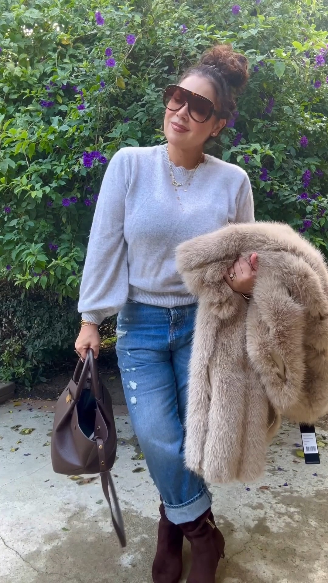 Cashmere for comfort. Fur coat for the wow. Suede boots for that effortless cool. And my favorite denim because it’s quintessentially me.

Ladies — get dressed today. Show up for yourself. Take the day and make it yours. ❤️

Linking this look for you in LTK. Treat yourself. You deserve it. #womenover50 #styleover50 #over50fashion #over50andfabulous 



#LTKootd #LTKgrwm #LTKOver40