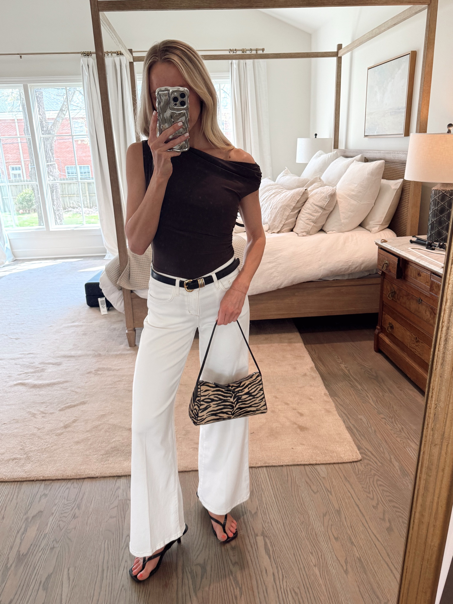 Top - small
White denim - 25

Date night outfit / spring outfits / tops 

#LTKootd