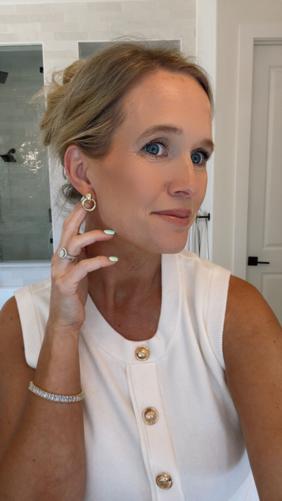 There’s currently a BOGO free for the jewelry or you can use code ASHLEY30 for 30% off. 

#LTKSaleAlert #LTKStyleTip #LTKSeasonal