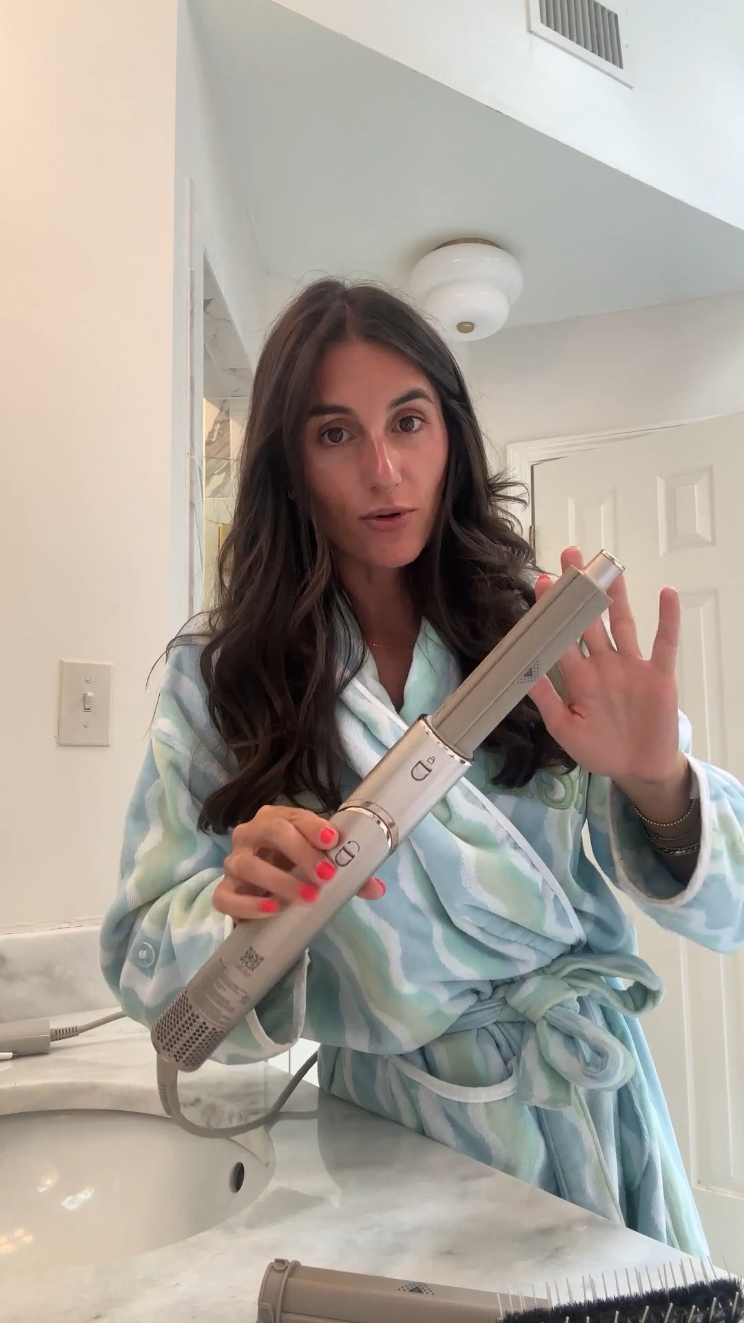 The one device that changed the way I style my hair is on sale for @amazon Big Spring Sale! It’s a great gift for someone or for yourself 😉 Deals go quick & you won’t regret this one! @amazonbeauty #founditonamazon #amazonpartner 