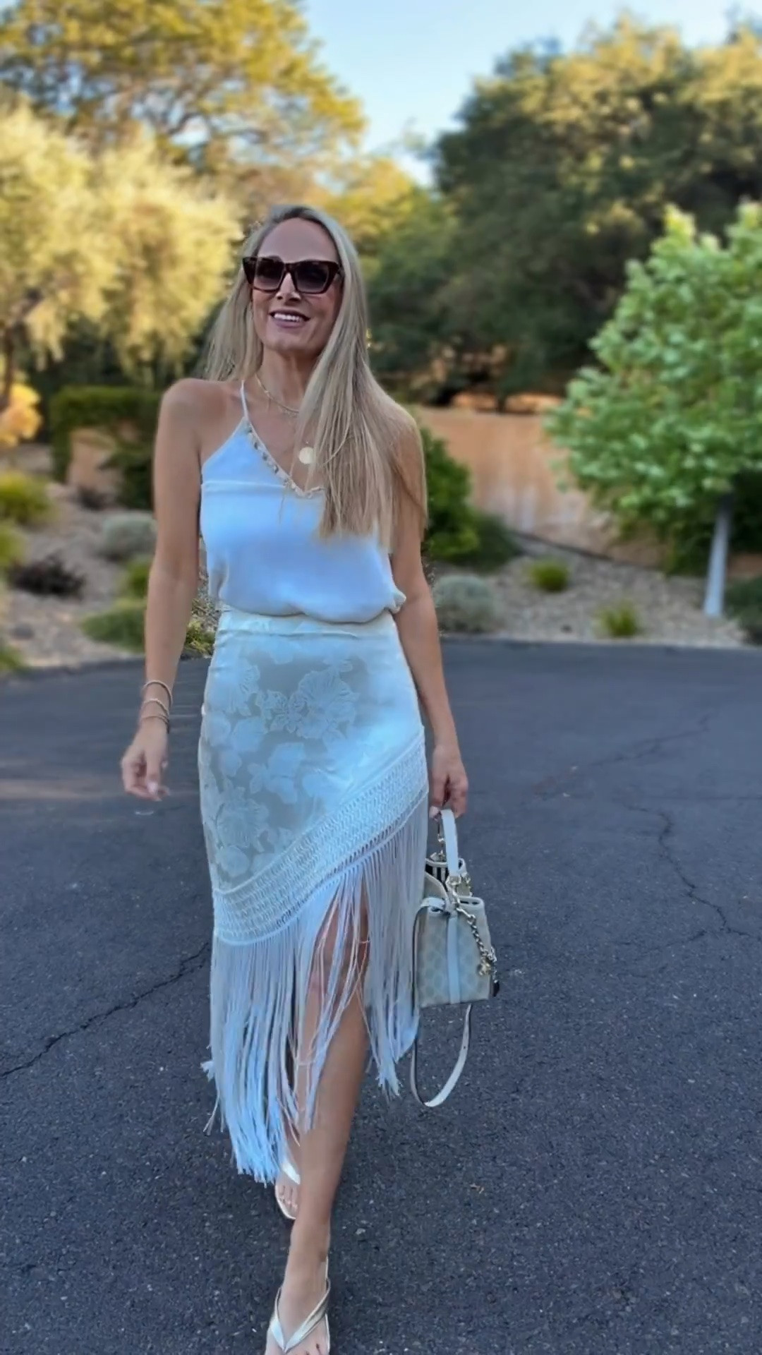 Date night outfit I’m drooling over. This entire book is under $200.

#LTKgrwm #LTKOver40 #LTKSaleAlert