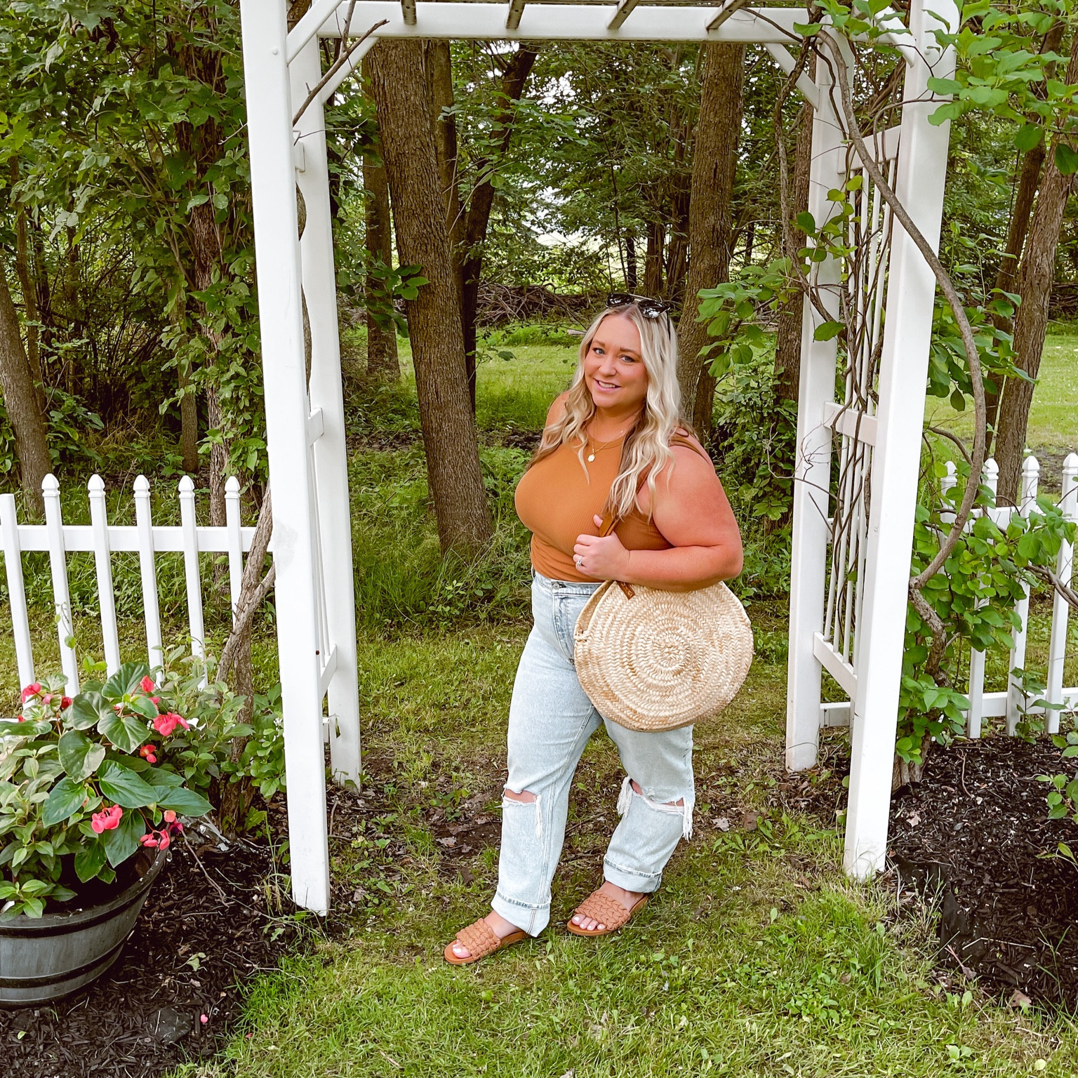Loving that Abercrombie is size inclusive with their denim these days. I feel good in these and they fit as good as they feel. Sandals, tank, and bag linked too

#LTKstyletip #LTKcurves #LTKshoecrush