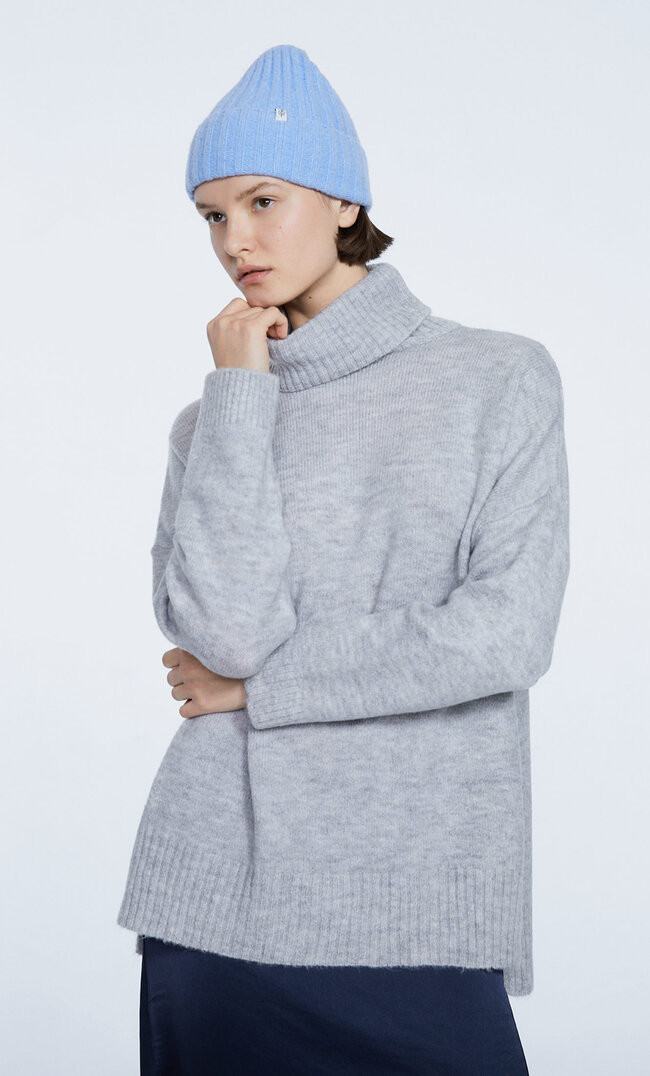 High-neck sweater with slits - Women's fashion | Stradivarius United Kingdom | Stradivarius (UK)