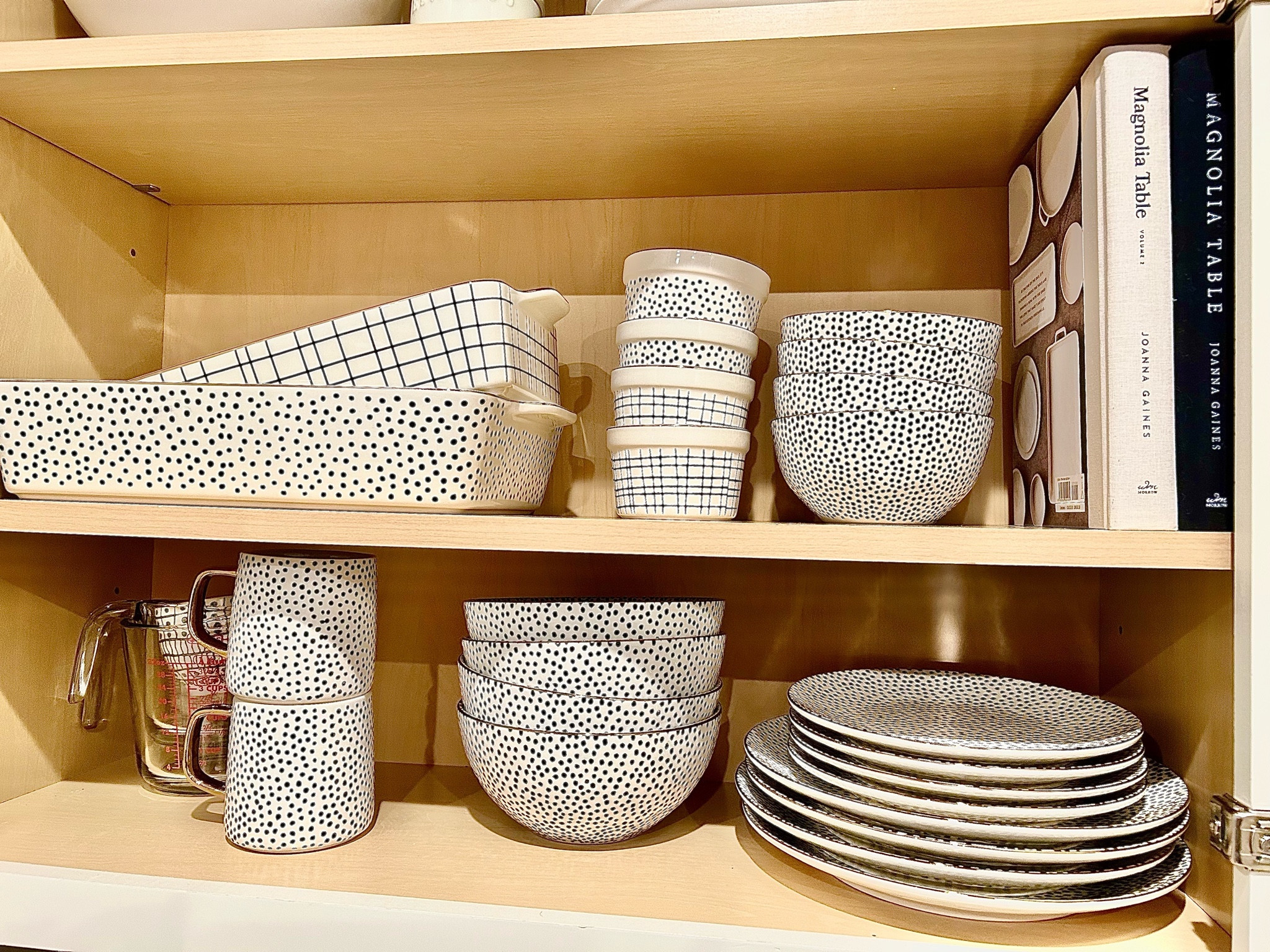 The absolute cutest kitchenware that my husband also loves 🥰 Loving the polka dot + the gold trim accent on all of the pieces ✨ It’s dishwasher safe and perfectly neutral for us - What could be better?! #walmart #walmartstyle #kitchenware #kitchen #kitchenaccessories #kitchenfavorites 

#LTKhome
