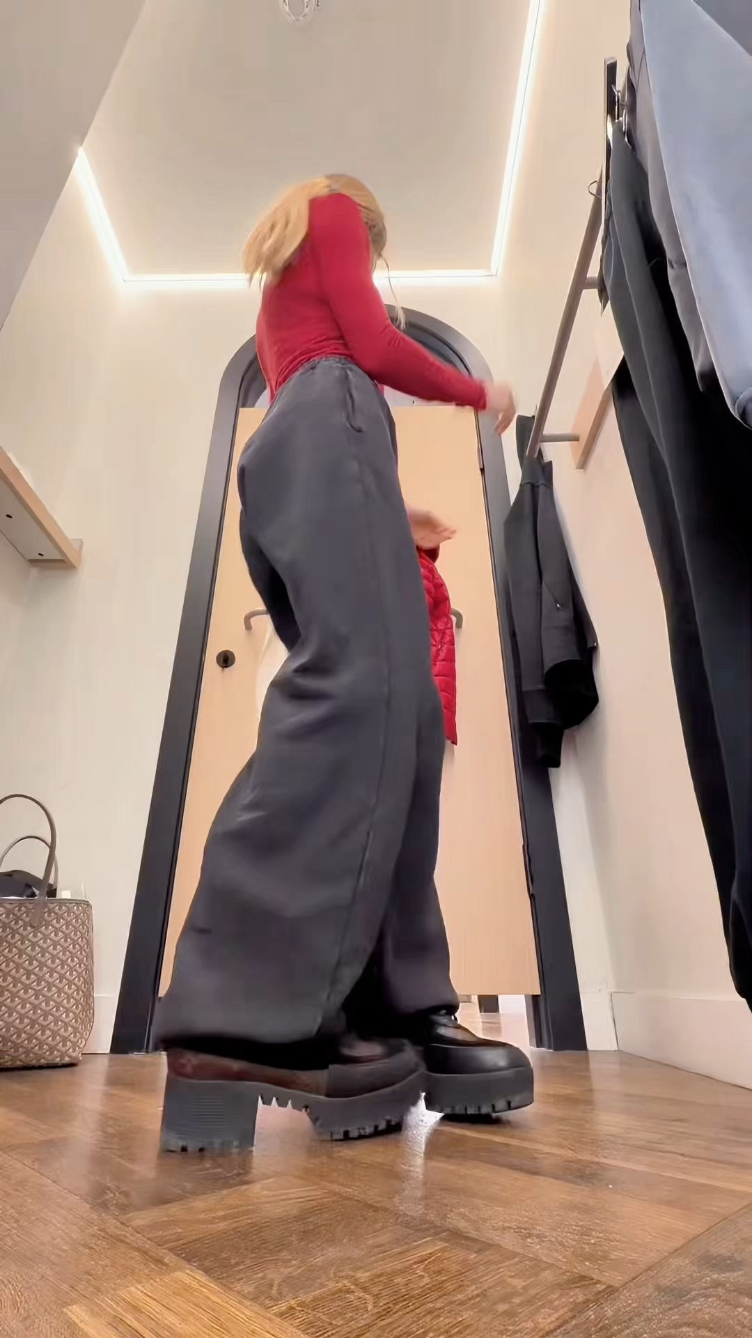 Lululemon sweats try on