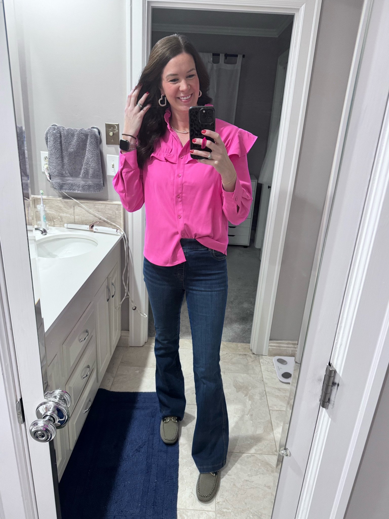 Leaning into the “month of love” aesthetic 😍🩷🤌🏼 
Pants: Medium Tall
Shoes: TTS

#LTKStyleTip #LTKFindsUnder100 #LTKWorkwear