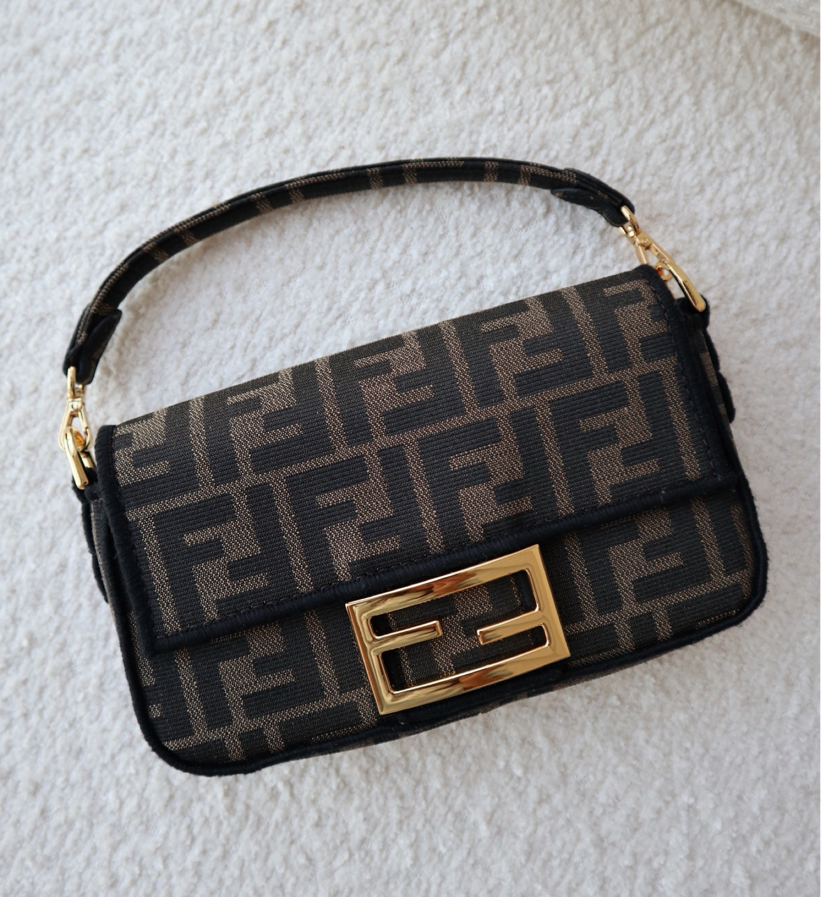 #LTKHoliday #LTKitbag #LTKGiftGuide