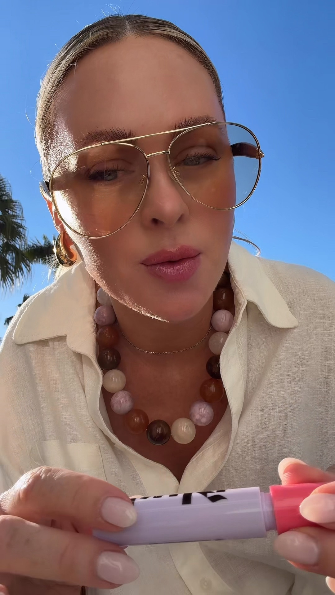 Shade: guava 💋

Makeup. Sunglasses. Lip gloss. 

#LTKootd #LTKBeauty #LTKSeasonal