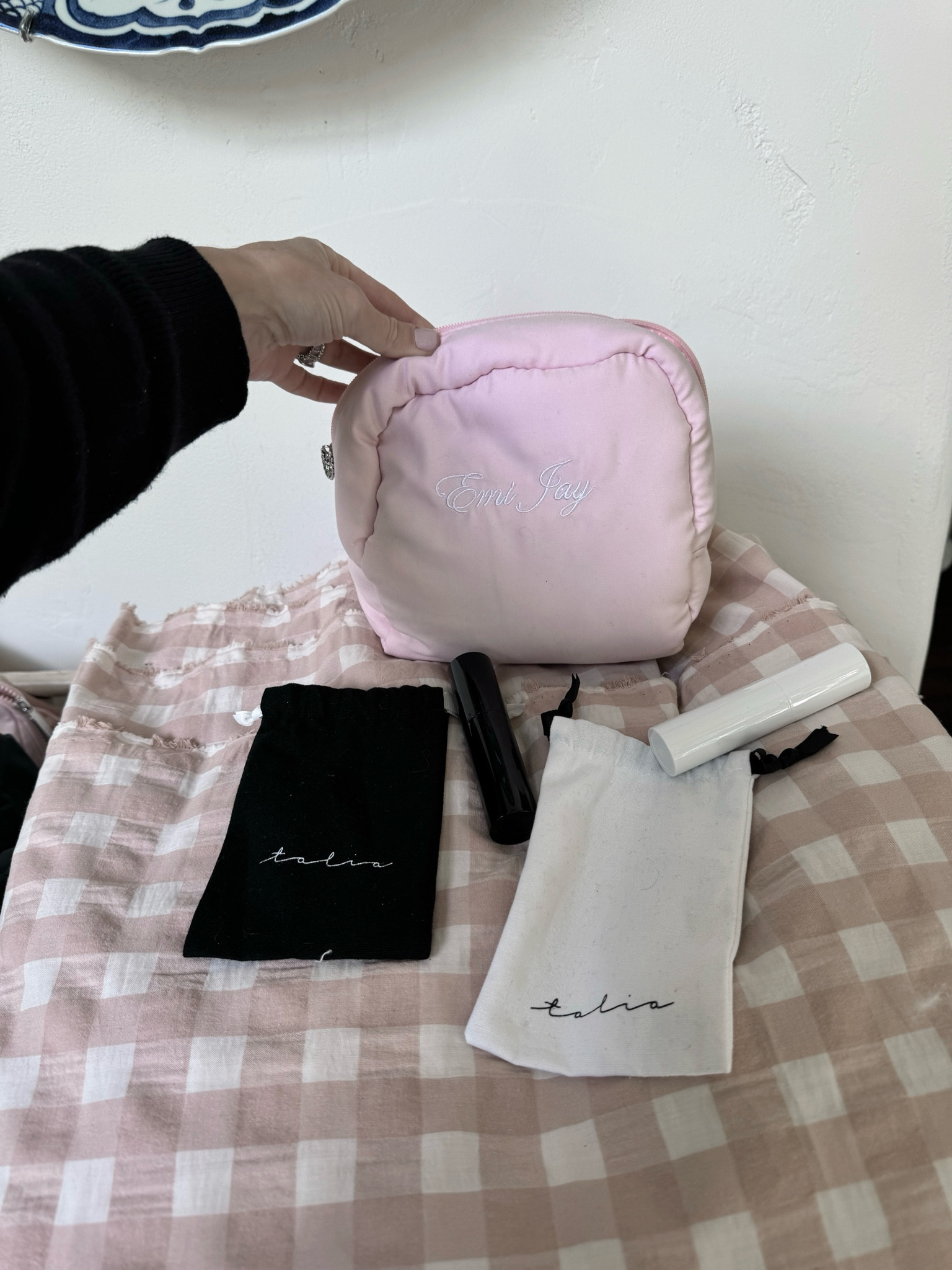 Another purse pouch! Keep my on the go perfume in this one. The Talia perfumes smell sooooo good. 