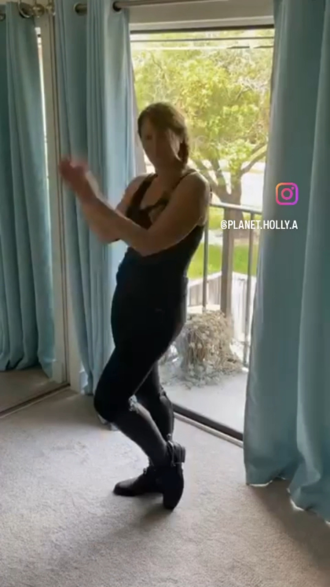 Ariat • Heritage Contour Tall Field Boot 🏇

Equestrian tall boot from the best of the best, Ariat. 

Whether you’re a Hunter/Jumper, Dressage, or 3 Day Eventer, these riding boots are IT! 

#equestrian #hunterjumper #dressage #eventing #tallboots #horses #rider #horsegirl #equestrianlife #equestrianstyle #backinblack 

#LTKActive #LTKfitness #LTKVideo