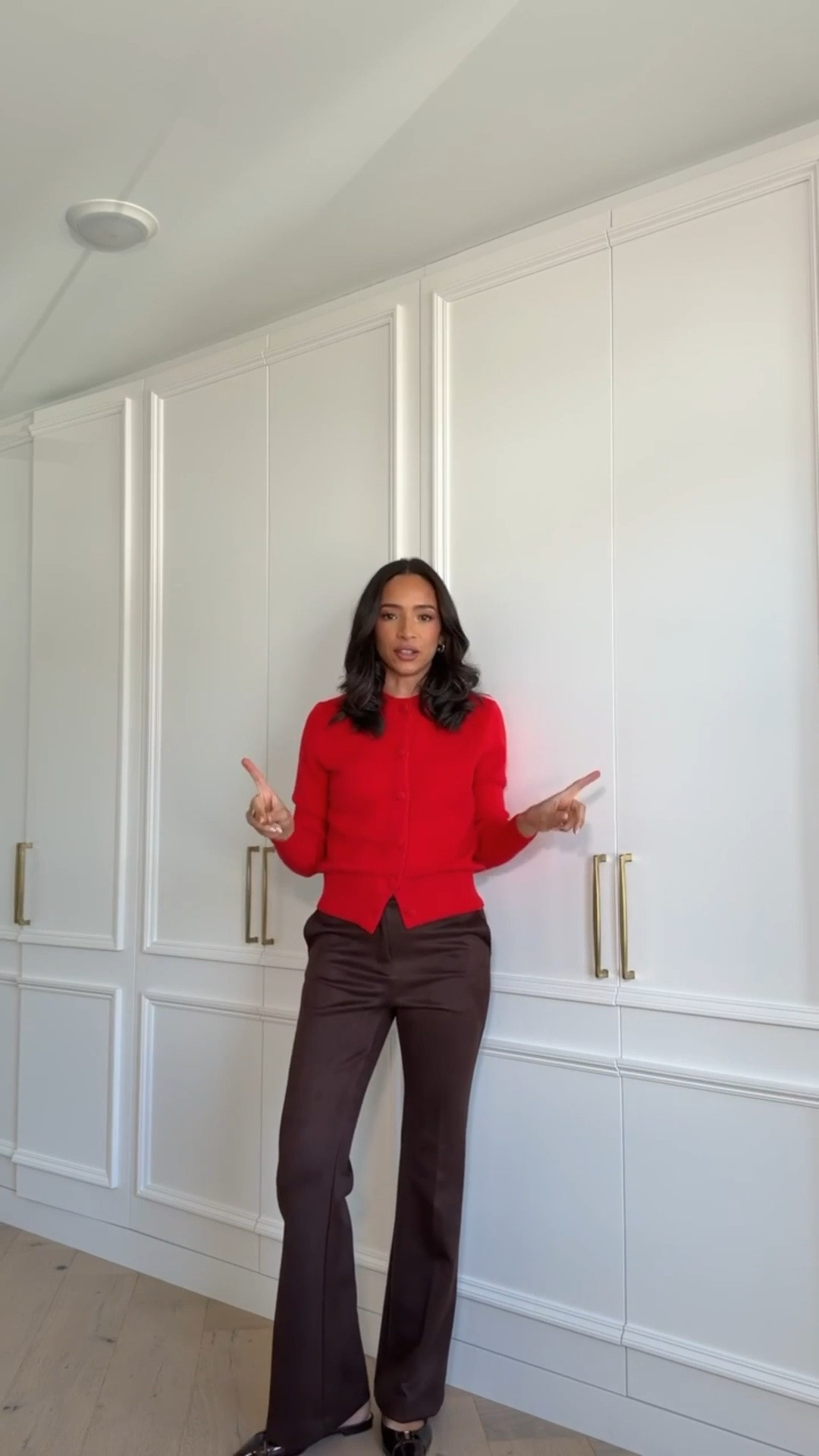 Fall office outfit ❤️ I love the pop of red in this cardigan paired with these chocolate brown suede trousers. This will be my go-to color combo in the fall! Wearing size S red cardigan and size 2 suede trousers 

fall outfit, fall fashion, autumn outfits, fall workwear, business casual workwear, work outfit

#LTKWorkwear #LTKSeasonal