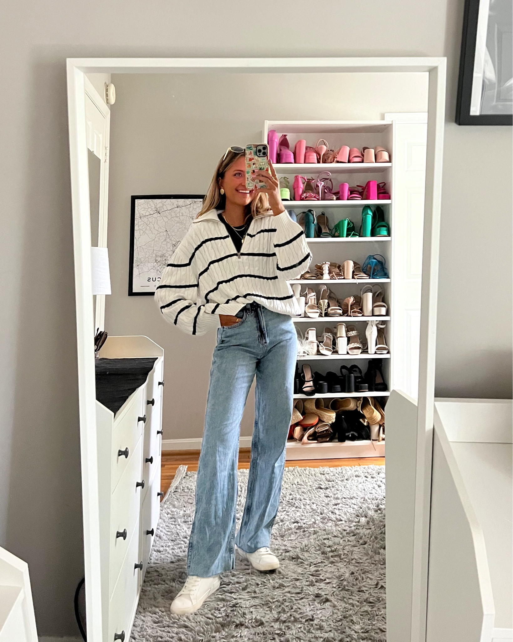 casual everyday outfit for summer to fall transition ✏️ the perfect back to school outfit or work outfit! 

use code HCOMCKENZIE for an extra 20% off Hollister.

sizing:
XS regular tops 
S sweaters 
XS regular pants 
000R jeans 