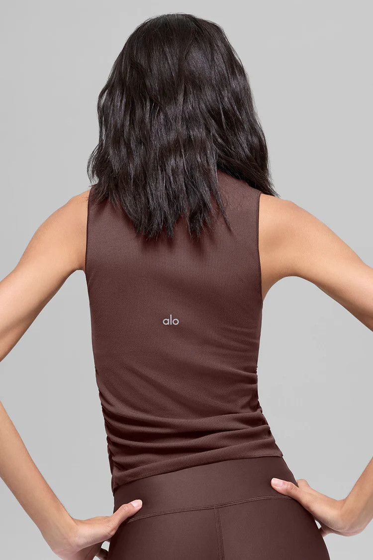 Ribbed En Pointe Tank - Brownstone | Alo Yoga (US)