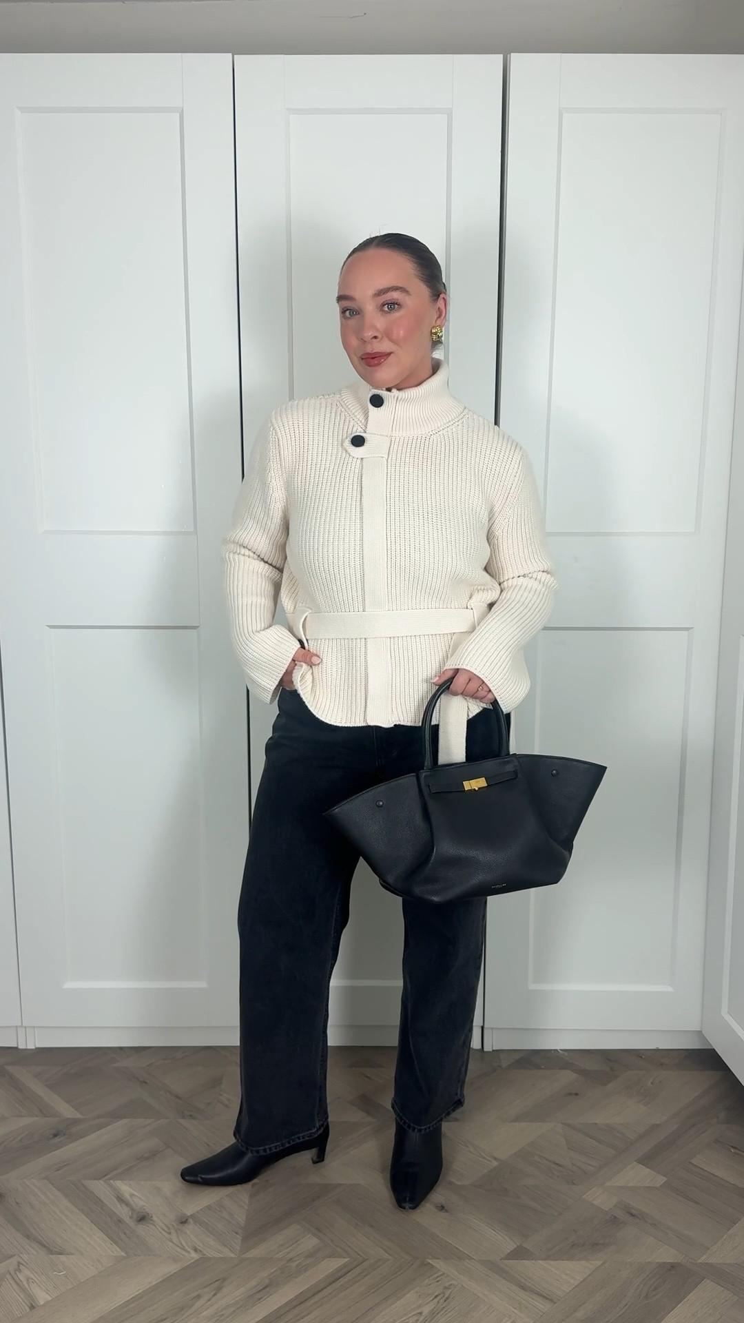 a realistic spring OOTD if you live in the UK 🌧️🌪️

I wear a large in the knit and a 31 short leg in the jeans (currently £20 off!) 

#LTKmidsize #LTKspring #LTKjeans