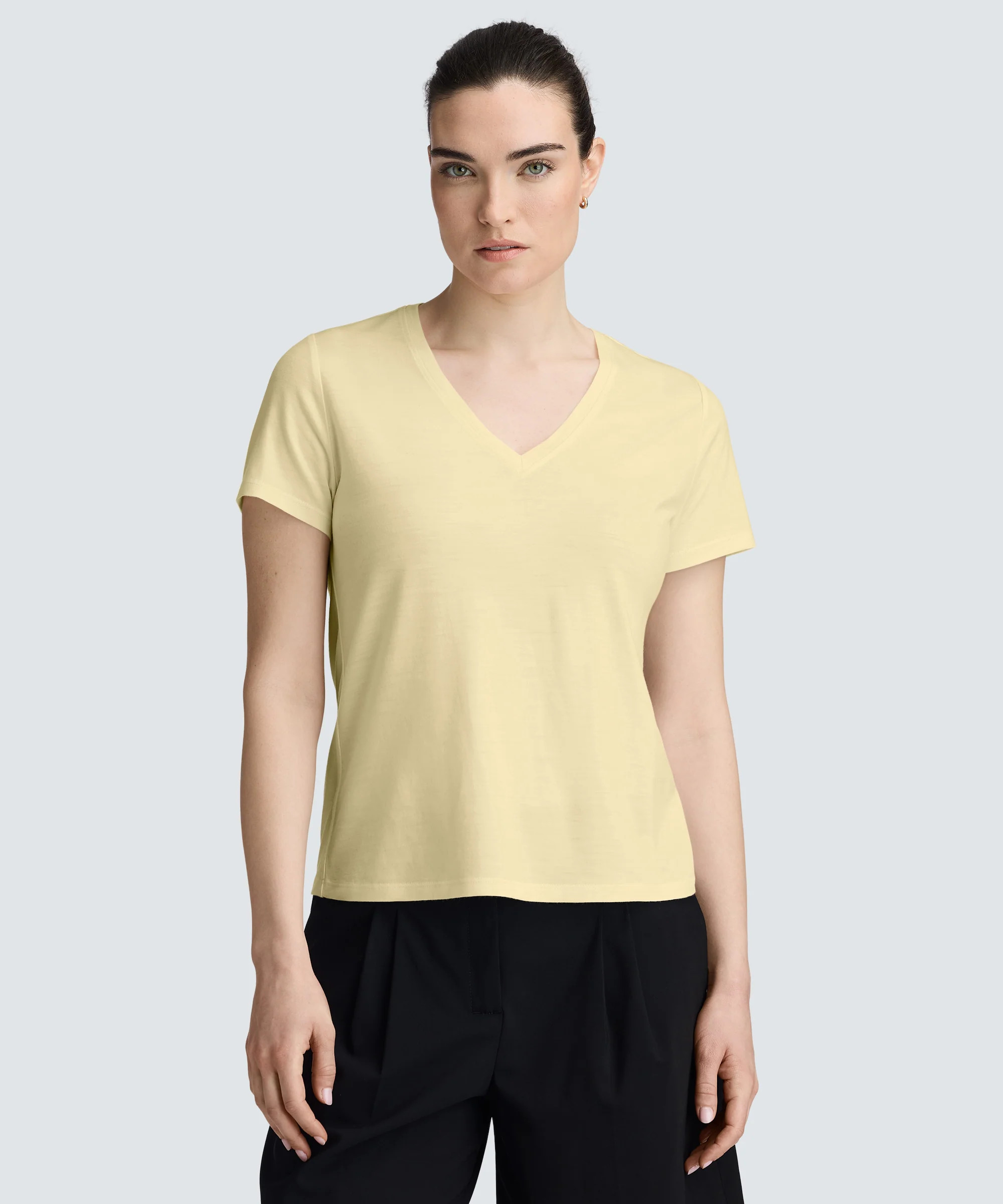 Women's Merino V-Neck T-Shirt | Unbound Merino | Unbound Merino