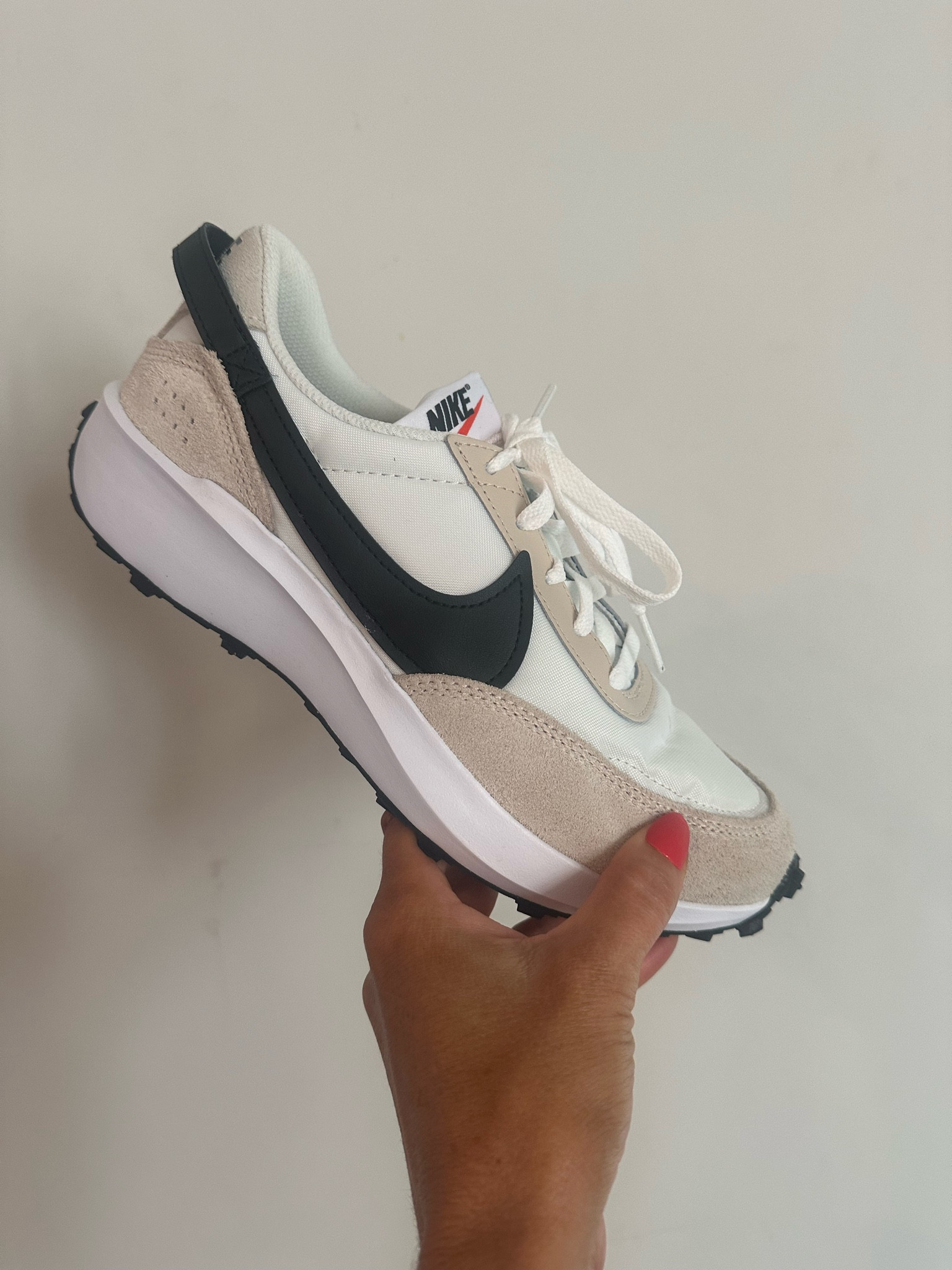 Another favorite sneaker — obviously I have a style. Neutral, matches everything. Fit TTS, got my normal size 8

#LTKActive #LTKOver40 #LTKFindsUnder100