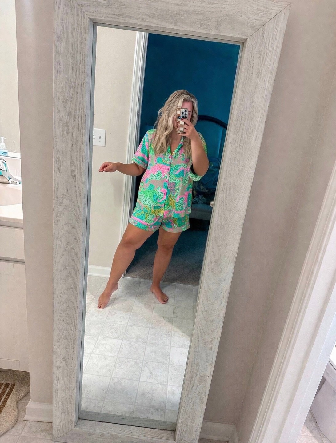 POV: you finally found pajamas that are actually cute enough to wear all day 💅✨
these are SO soft, lightweight, and the print?! obsessed.

AND they’re on SALE at Kohl’s right now 👏 run don’t walk because these are giving vacay, girls weekend, and cozy at home all in one 💖

perfect for spring/summer lounging or throwing on while getting ready 🌸

#LTKSale #LTKUnder50 #LTKSpringStyle #LTKFinds #PajamaSet #KohlsFinds #SaleAlert #MomStyle #EverydayStyle

#LTKHome #LTKmomlife #LTKootd #LTKmorningroutine