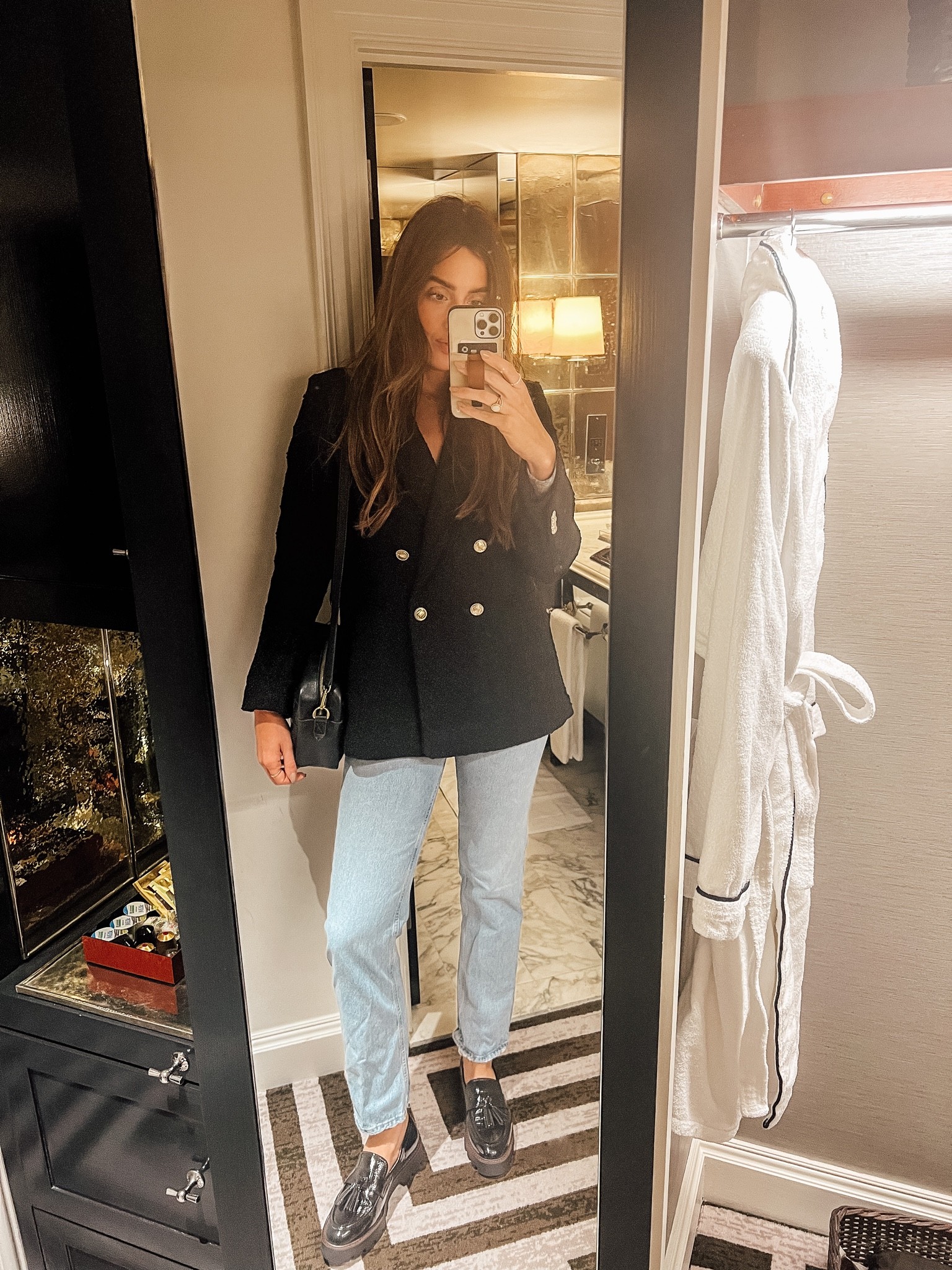 I’m my truest fashion self in London. Dinner ready. 

#LTKtravel #LTKshoecrush #LTKstyletip