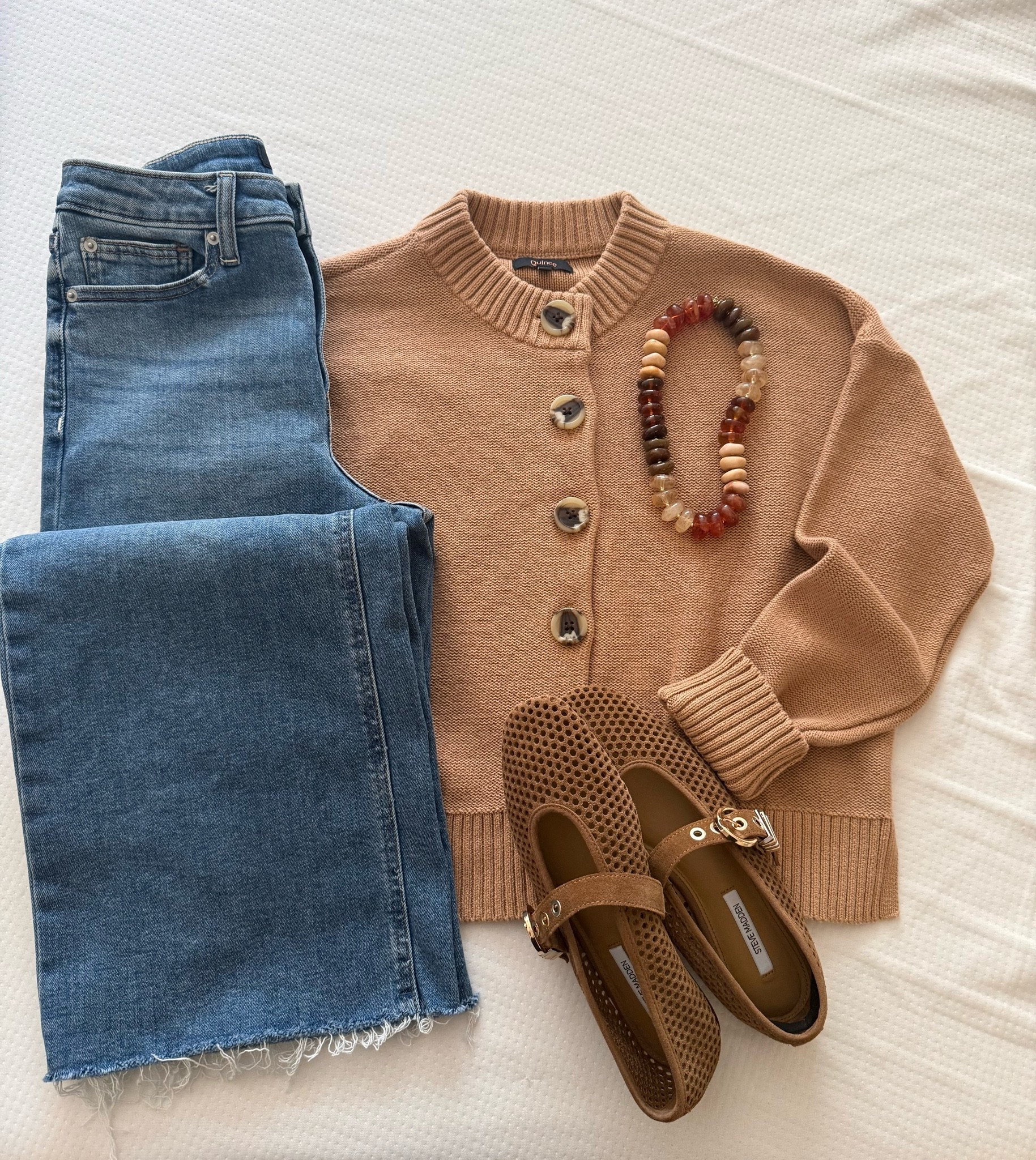 This is the perfect fall outfit. I love the quality and organic cotton of the jeans and cardigan, both from Quince. 



Fall cardigan, organic cardigan, quince cardigan, wide leg jeans, fall flats 
#quince

#LTKootd #LTKSeasonal #LTKSaleAlert #LTKWorkwear @onequince