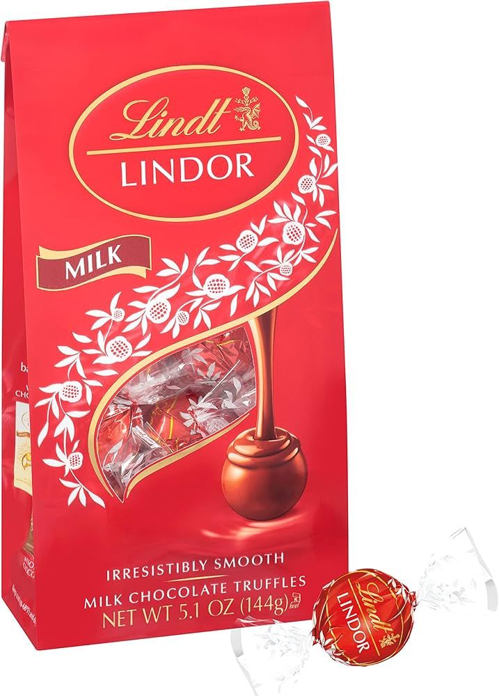 Lindt LINDOR Milk Chocolate Candy Truffles, Milk Chocolate with Smooth, Melting Truffle Center, 5... | Amazon (US)