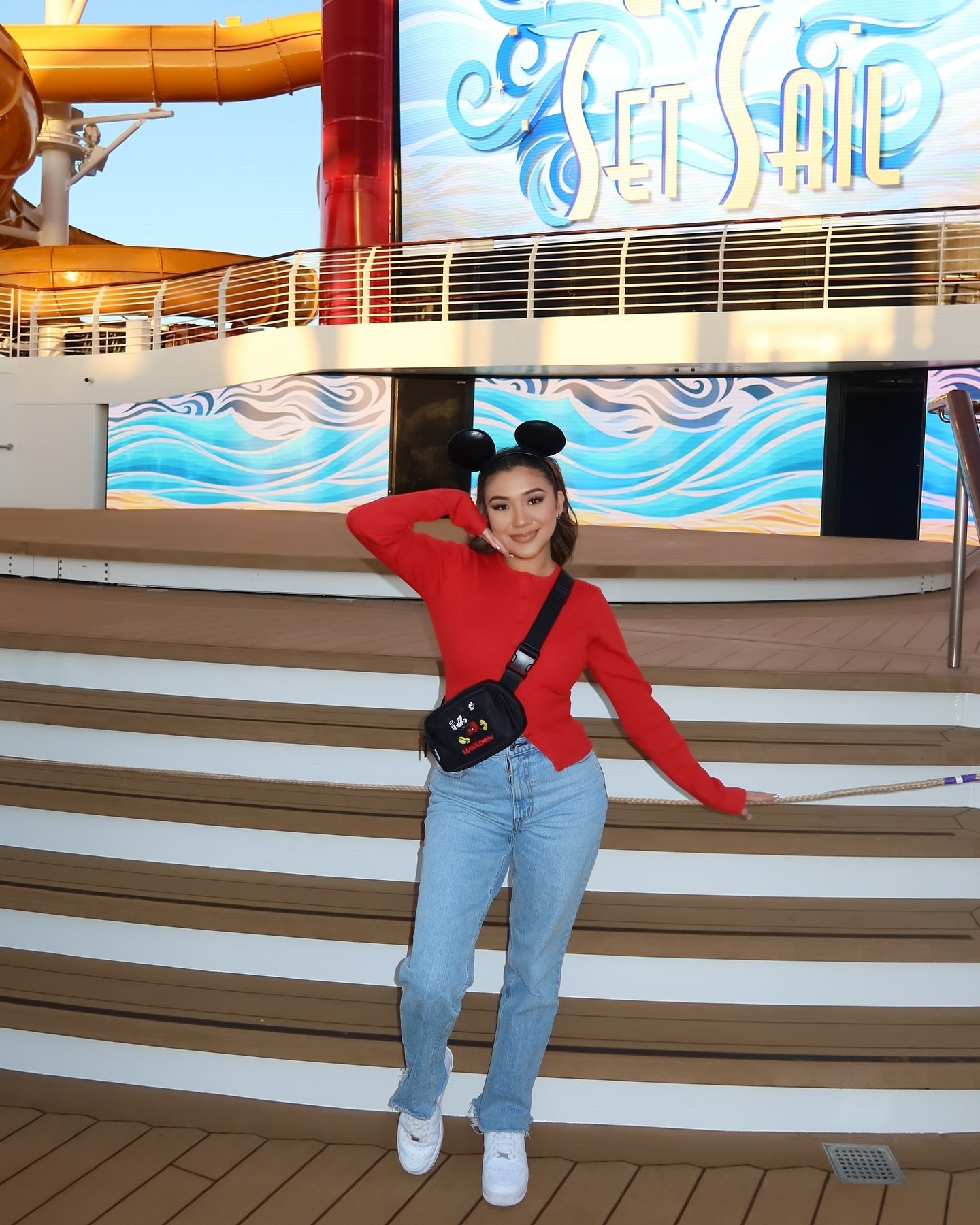 Let’s Sail 🚢✨🤍 @disneycruiseline 

#disneycruiseline #disneytreasure