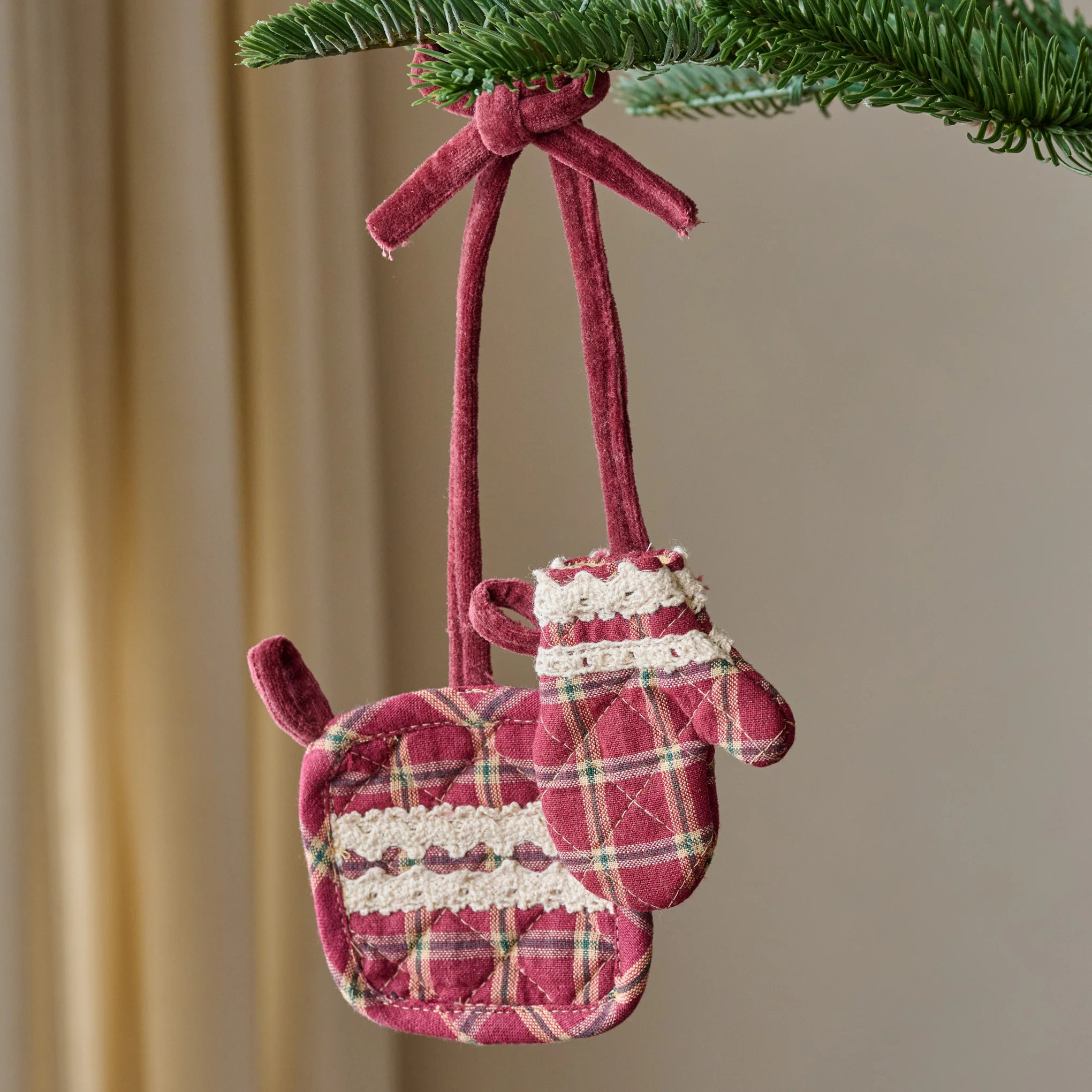 Magnolia Red Plaid Oven Mitt + Pot Holder Ornament | Magnolia