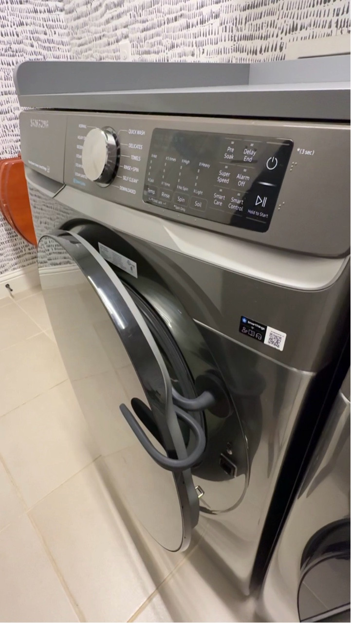 A stinky washer is a no go so I use this door prop and upgraded my laundry routine with 1 tiny fix! 
 
Got my front loaders last September and no told me in needed this, but I’m no gate keeper!

Comment “Shop” and I’ll DM the link 

#laundryroominspo #laundryroommakeover #laundryroomgoals #peelandstickwallpaper #diyhomeimprovement newappliances homeownerlife homeownergoals